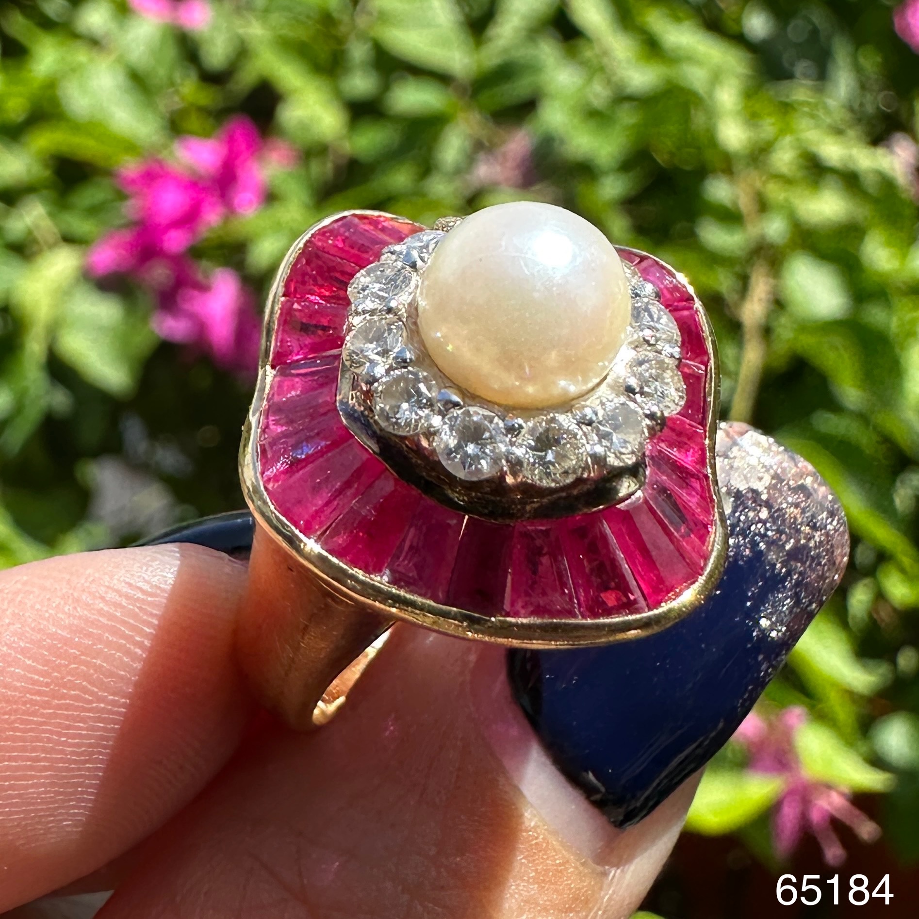 รหัส 65184 แหวน มุก ญี่ปุ่น 7 มิล ล้อมเพชร 12/0.48 ct ฝังทับทิม พม่า ทอง90 ขนาด 55 พร้อม Cert. นน. 10.25 g
