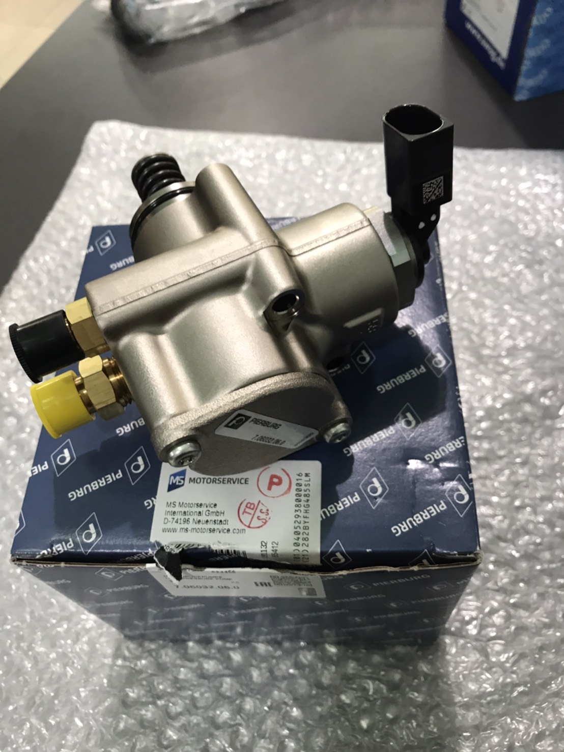 ปั๊มไฮเพรสเชอร์ (ฝั่งขวา) ออดี้ ทีทีเอส, Audi S5 Coupe CAUA, High Pressure Pump PIERBURG