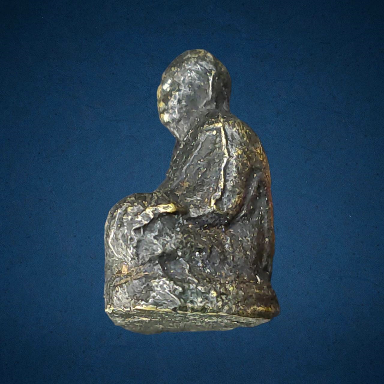 รูปหล่อโบราณรุ่นแรก หลวงพ่อไป๋ วัดท่าหลวง พิจิตร ปี2500 หายาก