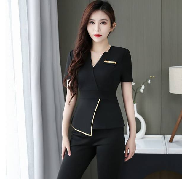 ชุดพนักงานเสริมสวย ชุดคลินิกความงาม ชุดนวดสปา ซาวน่า