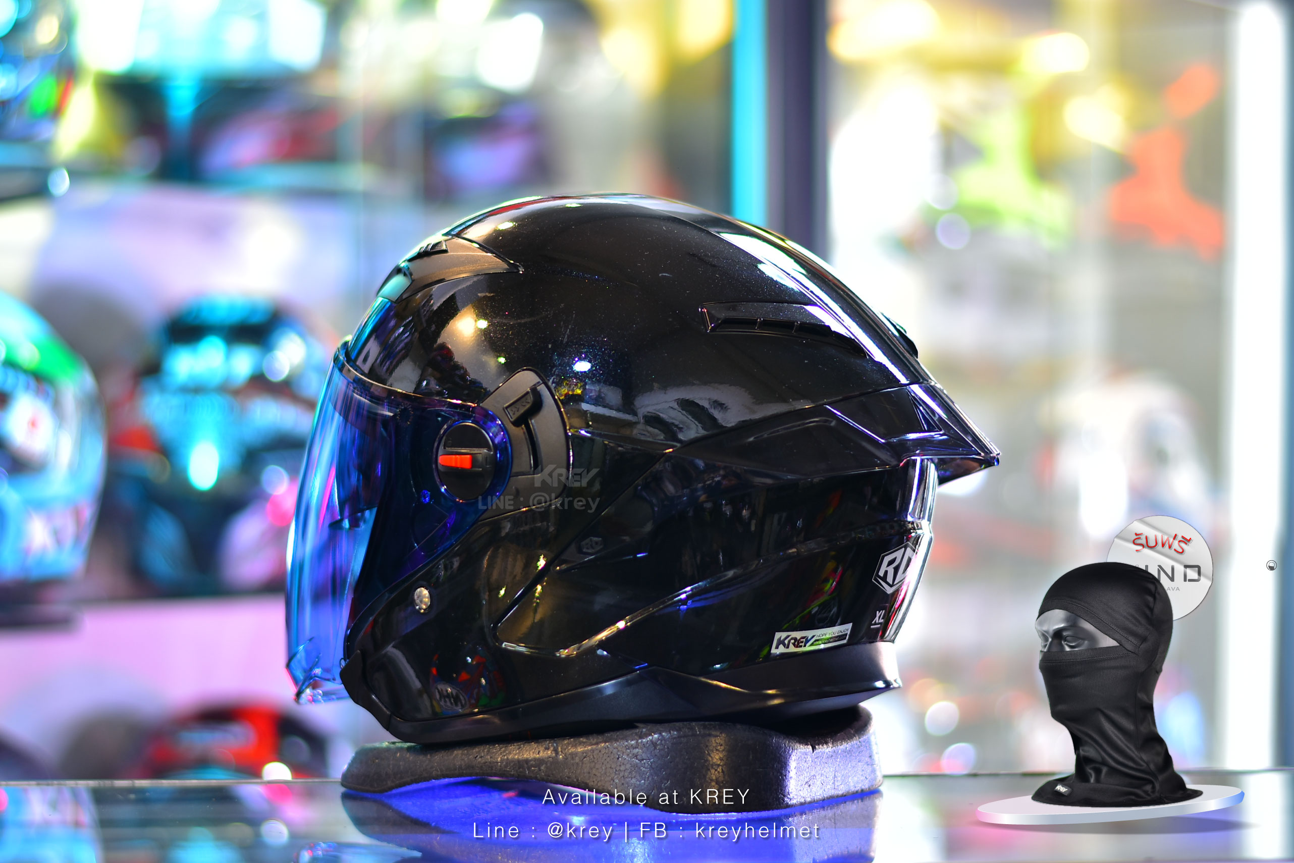 Random model AF-1 BT Elegance Black metallic