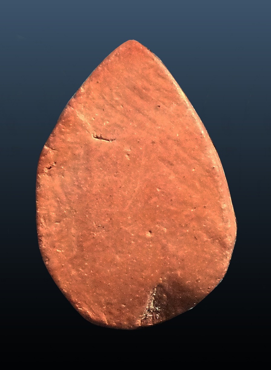 พระปิดตา เนื้อดิน