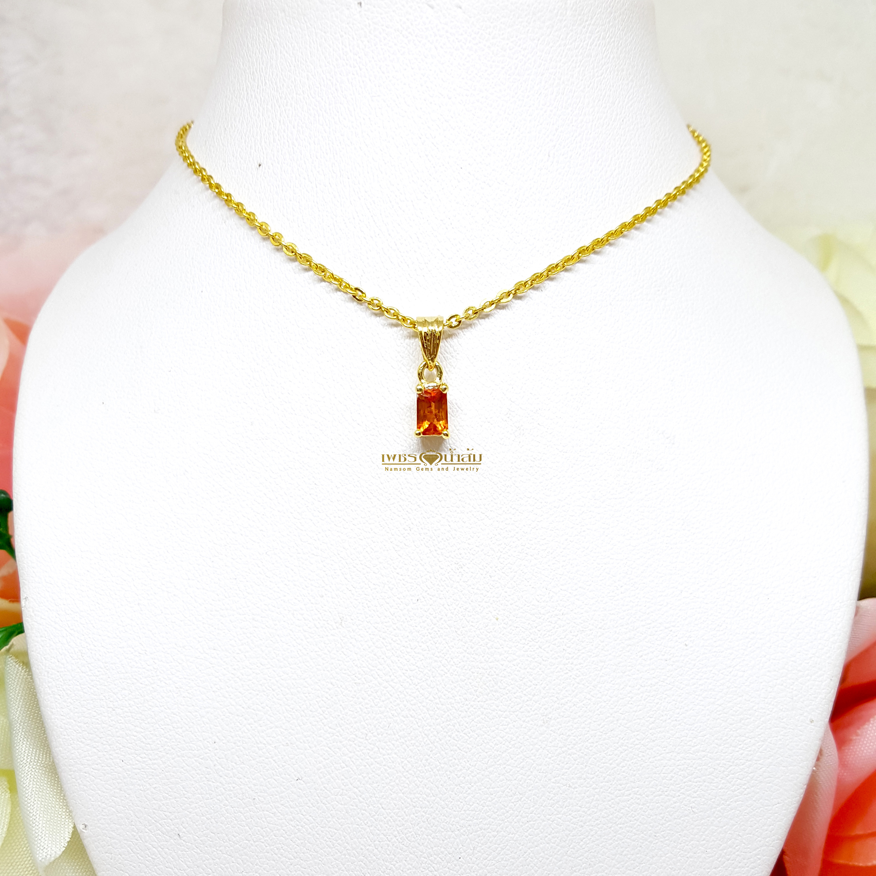 จี้บุษราคัม Yellow Sapphire เจียรเหลียมพรินเซสส์ ชิ้นเล็กน่ารัก สวมใส่ได้ทุกวัน