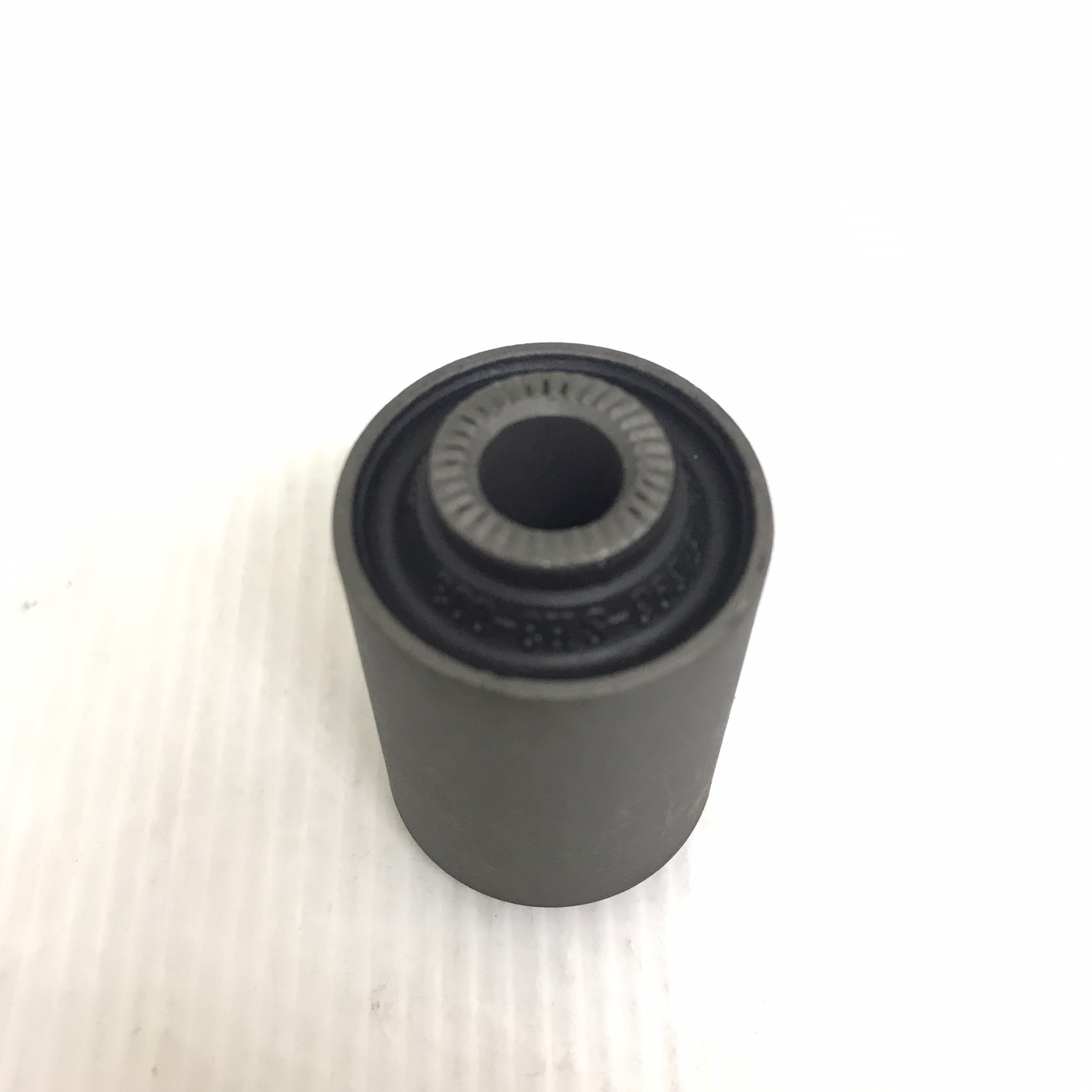 (1ตัว)บู๊ชปีกนก HONDA ตัวล่าง ตัวเล็ก CIVIC ปี 1986-1993, ACCORD ปี 1988ตัว ล่าง ฮอนด้าซีวิค/LOWER /SMALLARM BUSHING ยี่ห้อ RBI เบอร์ 51393-SH3-003 / 51393-692-014 / O24286WS