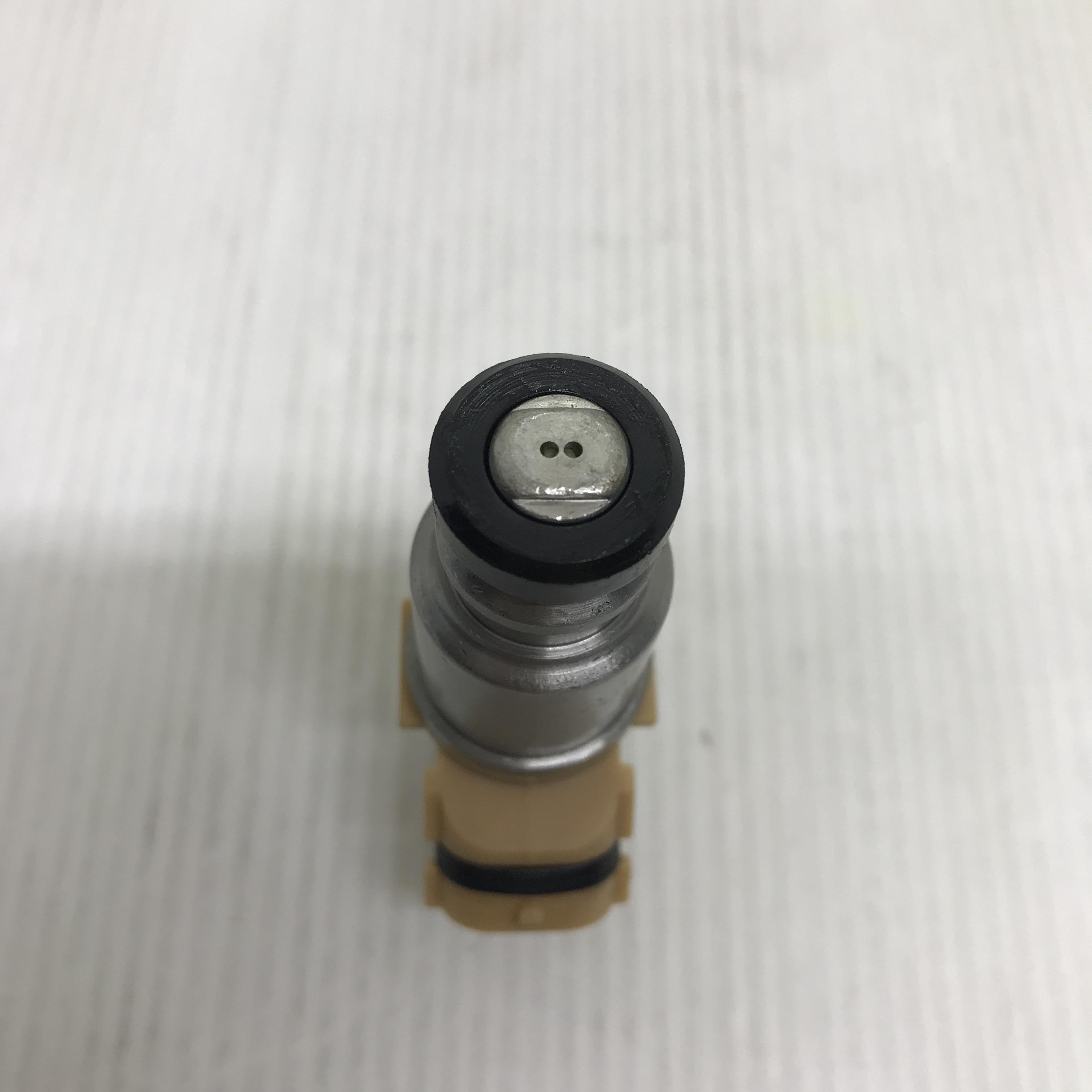 หัวฉีด TOYOTA AE100 / 4AFE โตโยต้า เบอร์ 1INT6150 ยี่ห้อ AARON (Fuel injector)