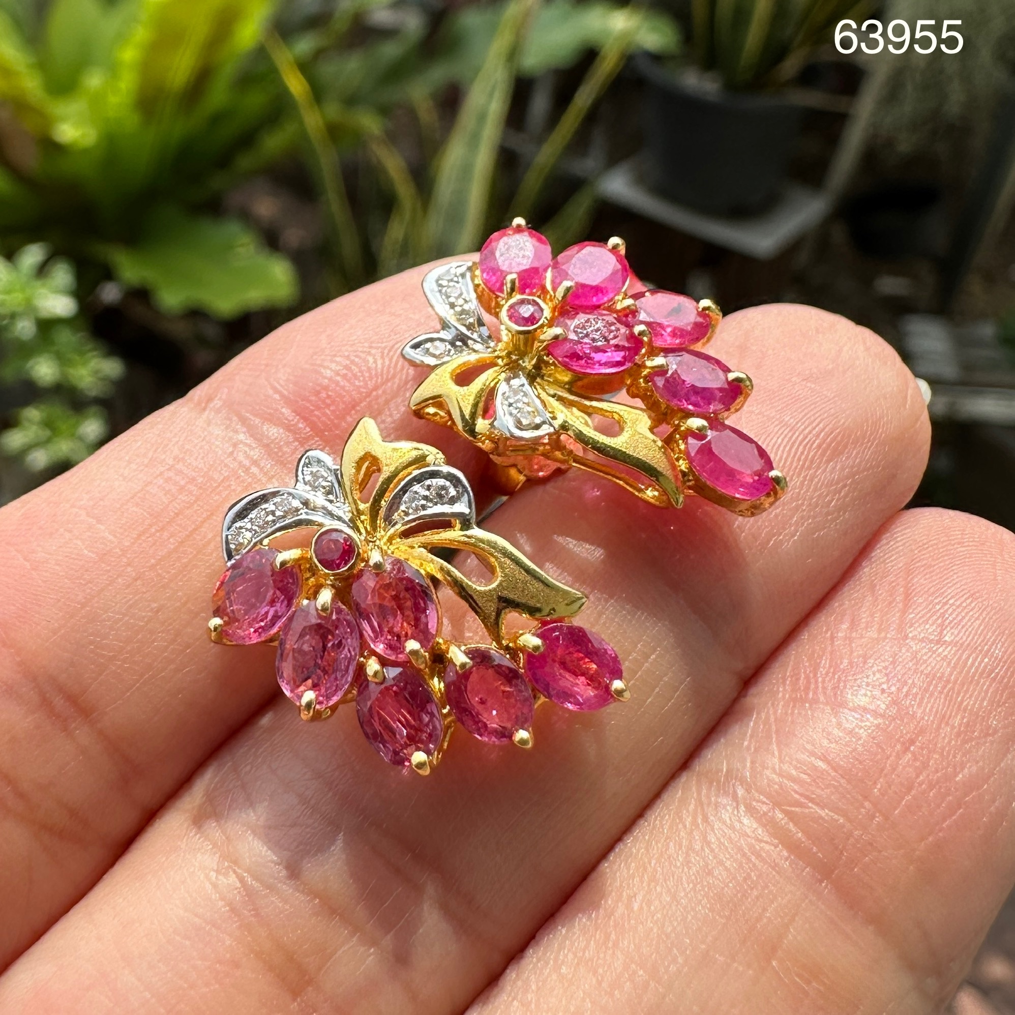 รหัส 63955 ต่างหู ทับทิม พม่า ฝังเพชร 12 เม็ด 0.12 กะรัต ทอง18K นน. 6.00 g
