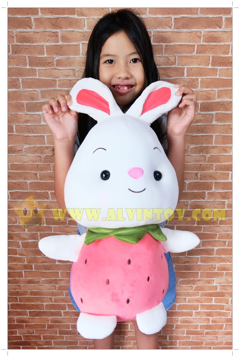 ตุ๊กตากระต่ายสตอเบอรรี่นุ่มนิ่ม 50 ซม.