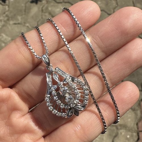 รหัส 63505 สร้อยคอ อิตาลี375 ทอง9K + จี้ เพชร 2/0.16 ct ฝังเพชร 38/0.30 ct งานปาหะ นน. 8.49 g