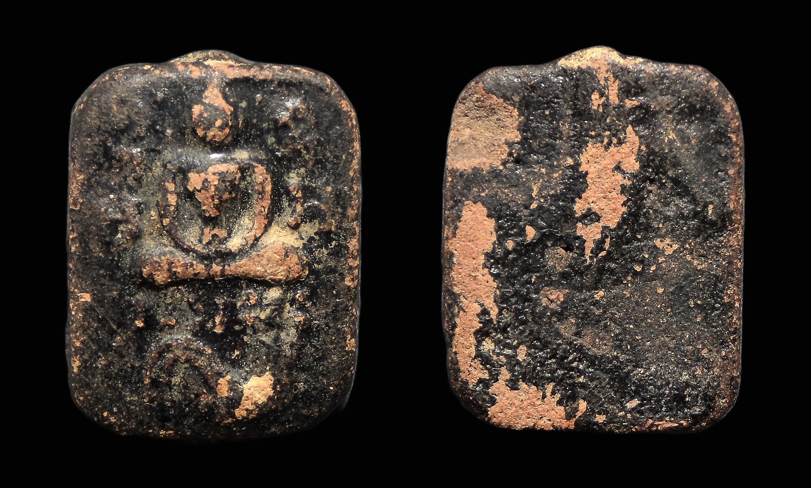 พระหลวงพ่อปาน วัดบางนมโค พิมพ์ทรงไก่หางสี่เส้นเนื้อดิน