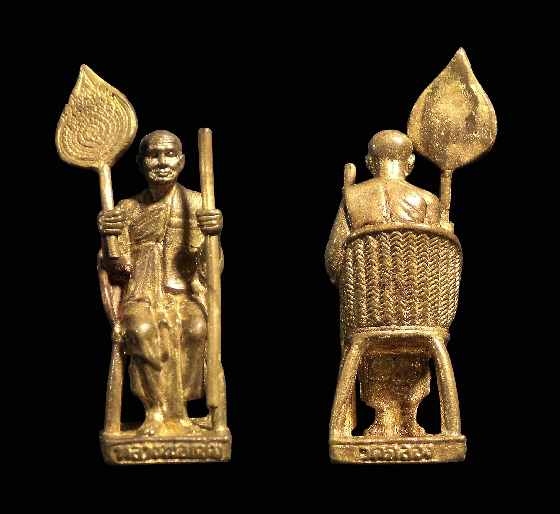 รูปหล่อถือพัดยศ หลวงพ่อแช่ม วัดฉลอง จ.ภูเก็ต