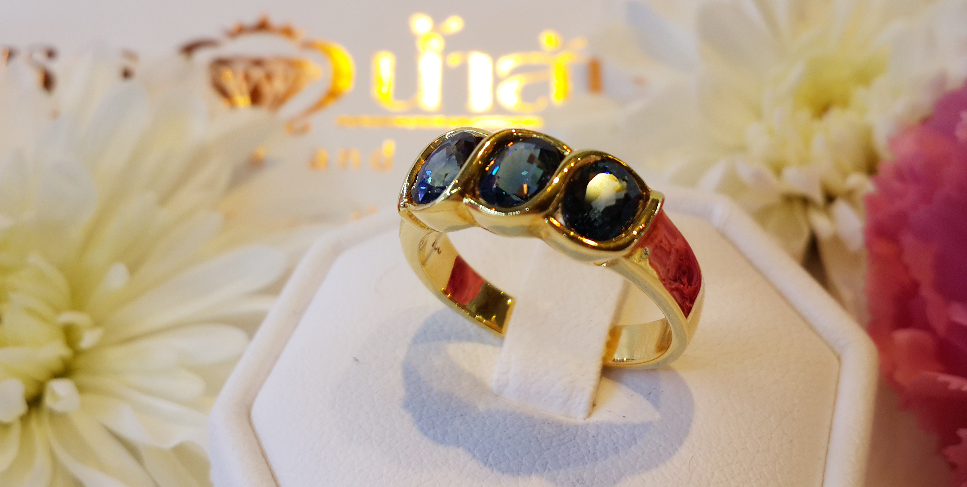 แหวนพลอยไพลินน้ำงาม ทรงใบไม้ สวยงาม