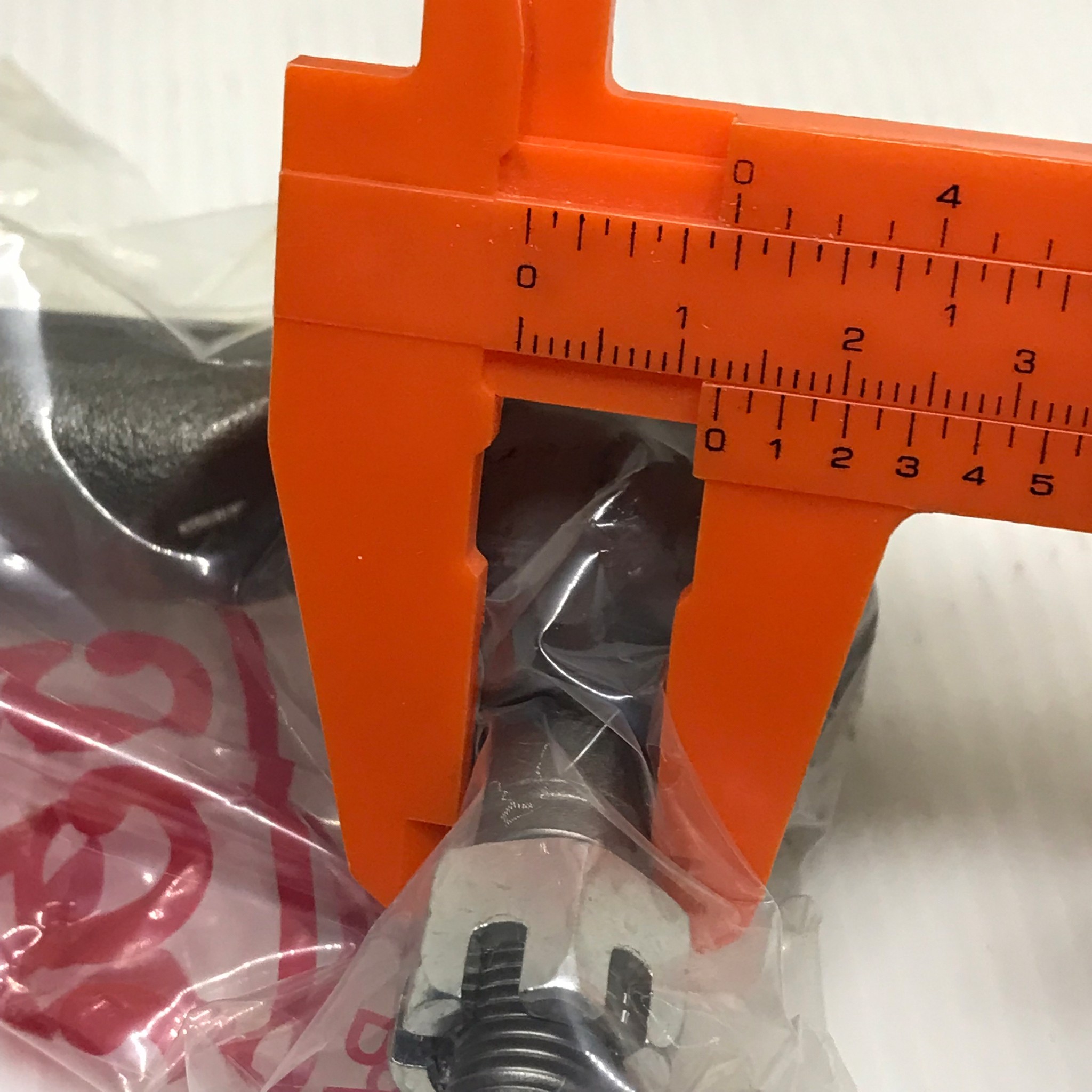 ลูกหมากคันชักสั้น TOYOTA AE80 / AE92 / AE101 / CAMRY ปี 1984 โตโยต้า / เบอร์ SE-2651 / 45046-19175 / ยี่ห้อ 555 / Three Five (TIE ROD END) 1 คู่ (JAPAN)