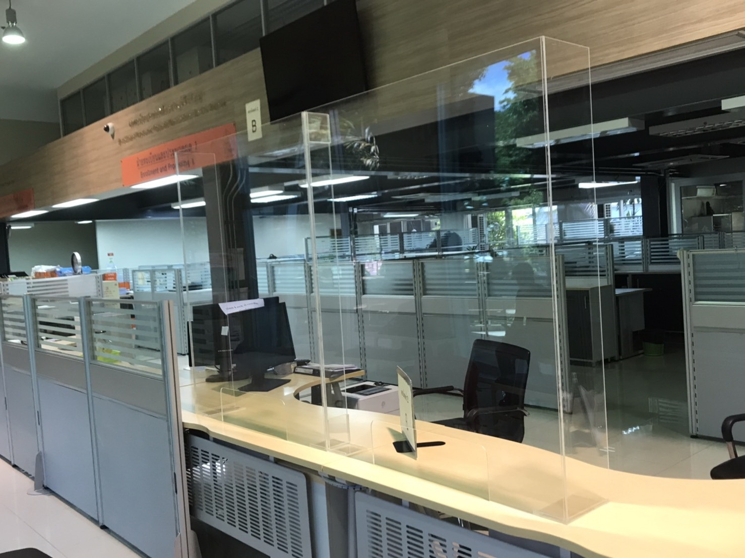 Acrylic Partition013