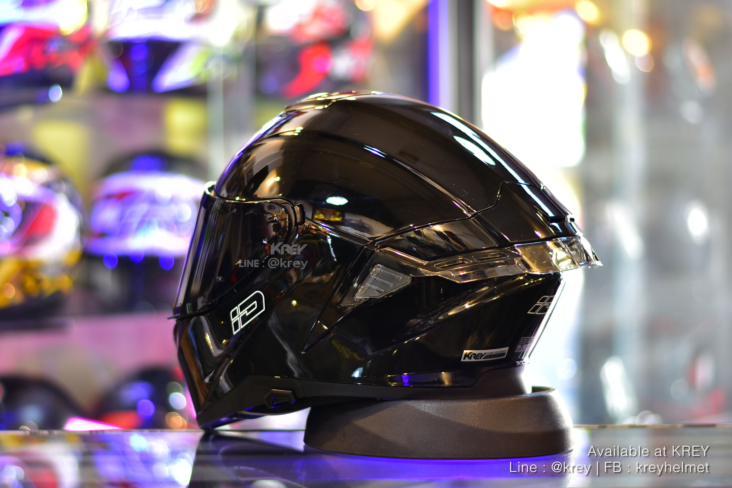 ID model ZRO Super Glossy Black