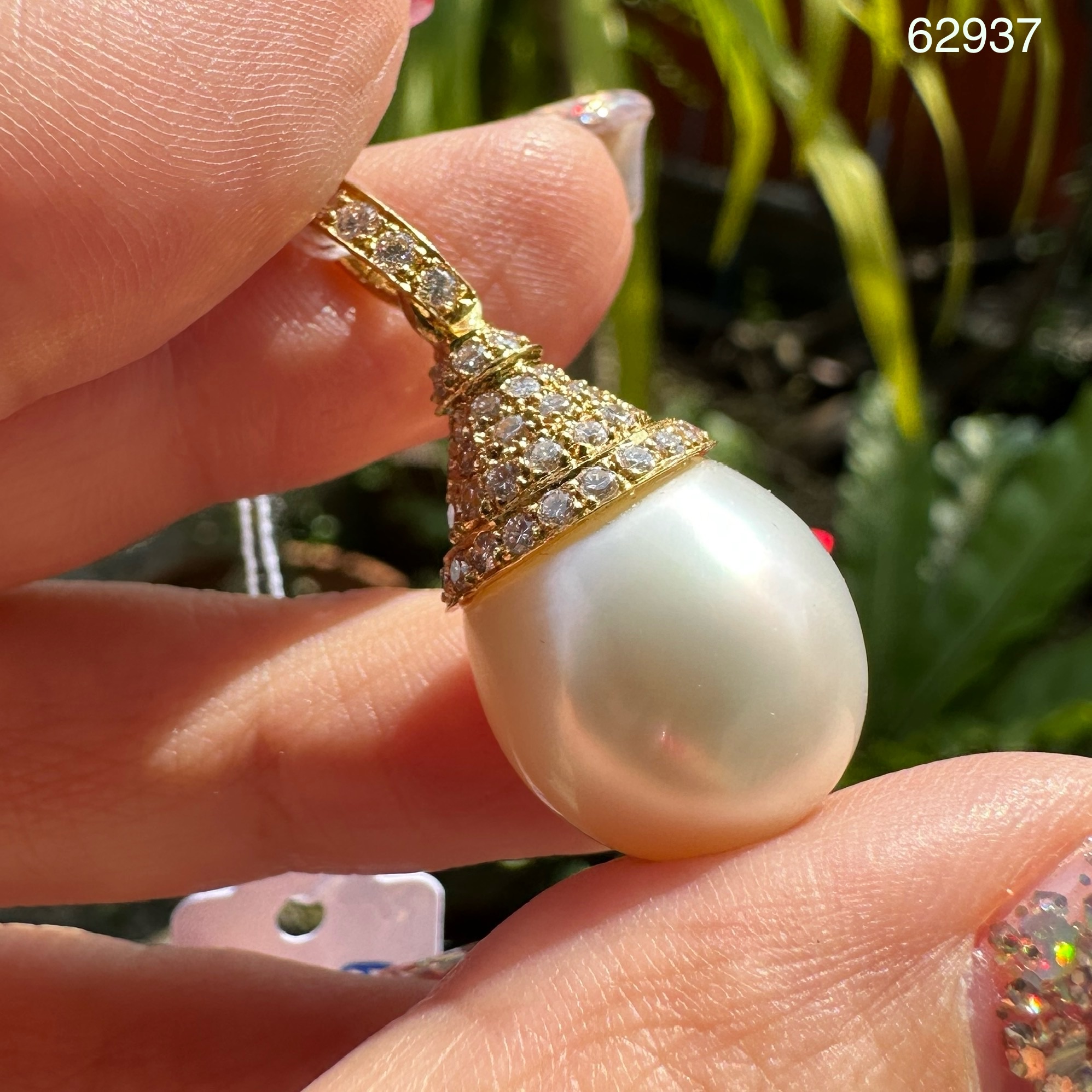 รหัส 62937 จี้ มุก South sea สีขาว 15 มิล ฝังเพชร 65 เม็ด 0.65 กะรัต ทอง18K งานสวยมาก นน. 7.73 g