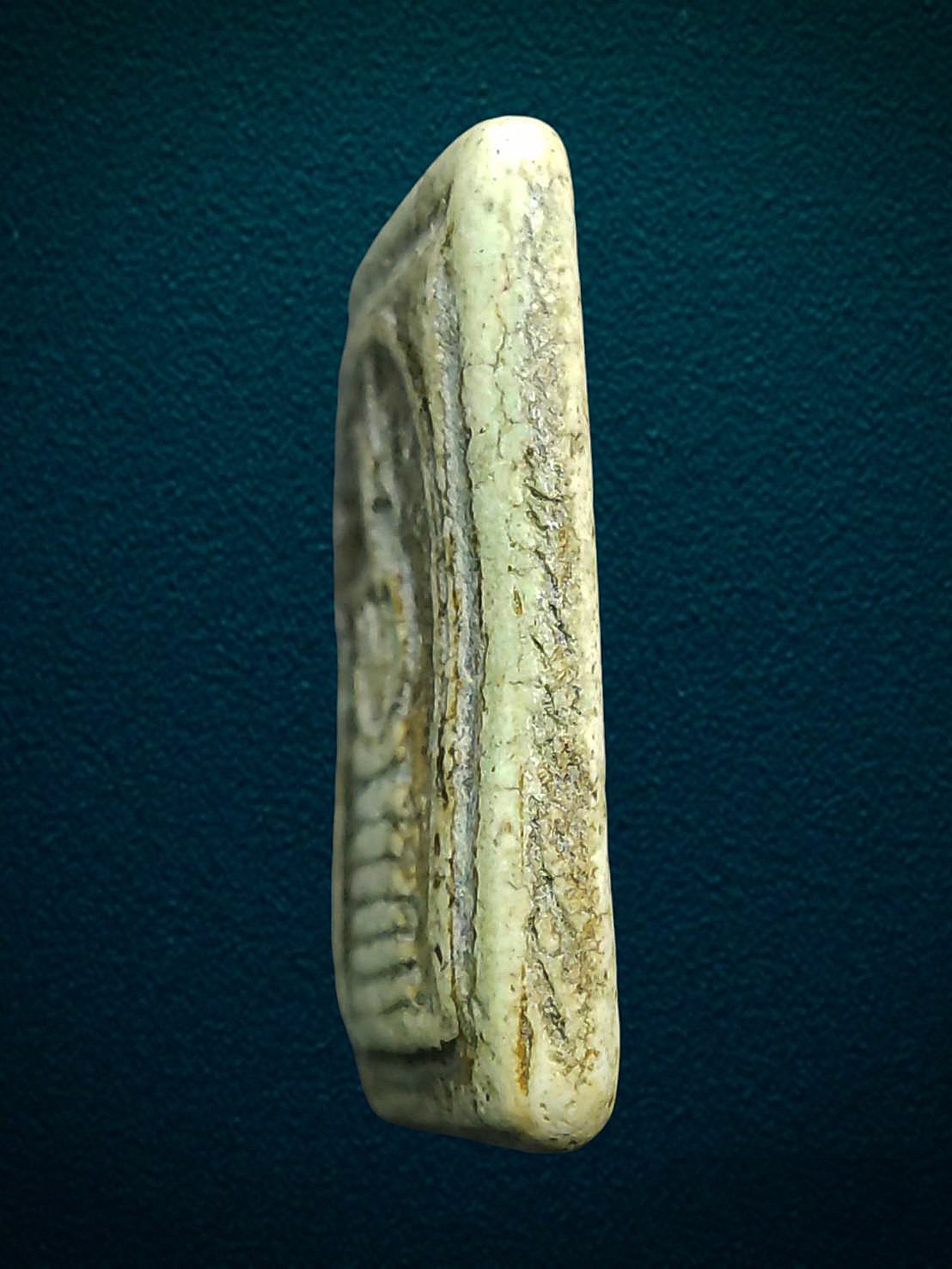 พระสมเด็จวัดเกศไชโยพิมพ์ 6 ชั้นอกตลอด