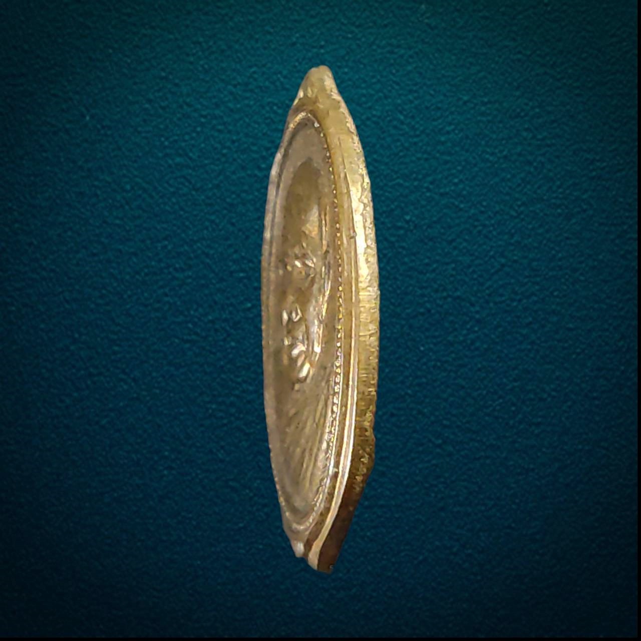 เหรียญ หลวงปู่เหรียญ วัดอรัญบรรพต หนองคาย ปี2541