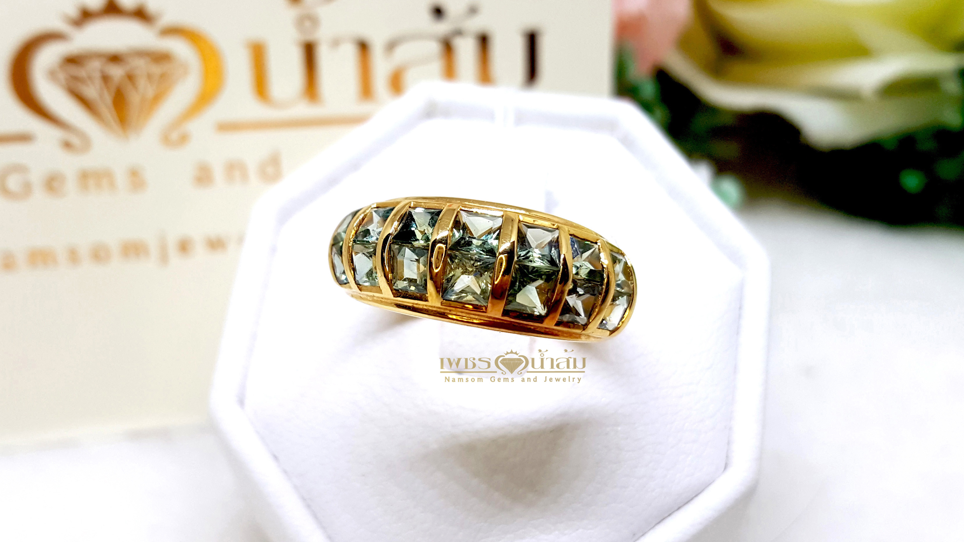 แหวน Blue Sapphire แถววงใหญ่
