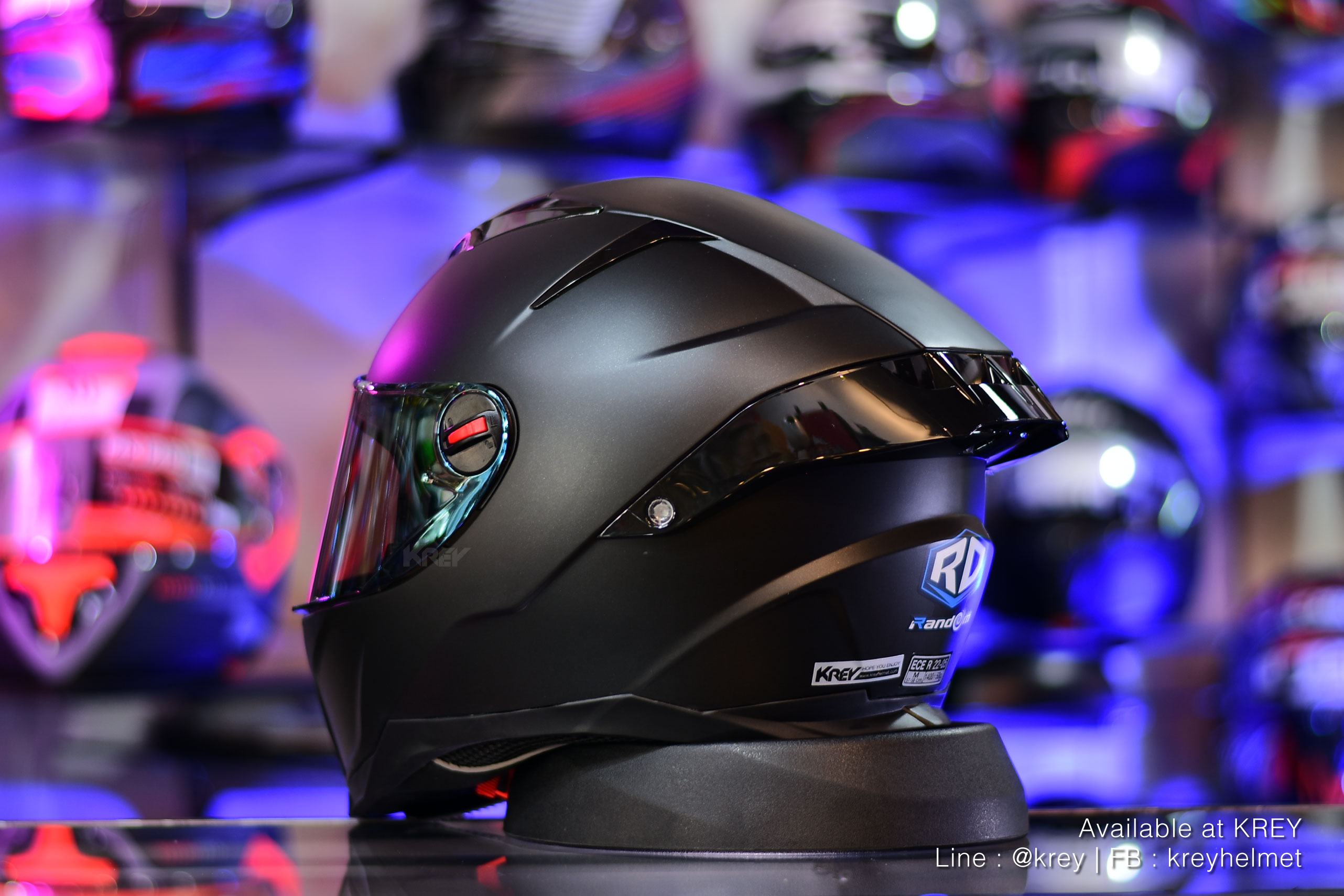 Random model CZR-BT Super Matt Black