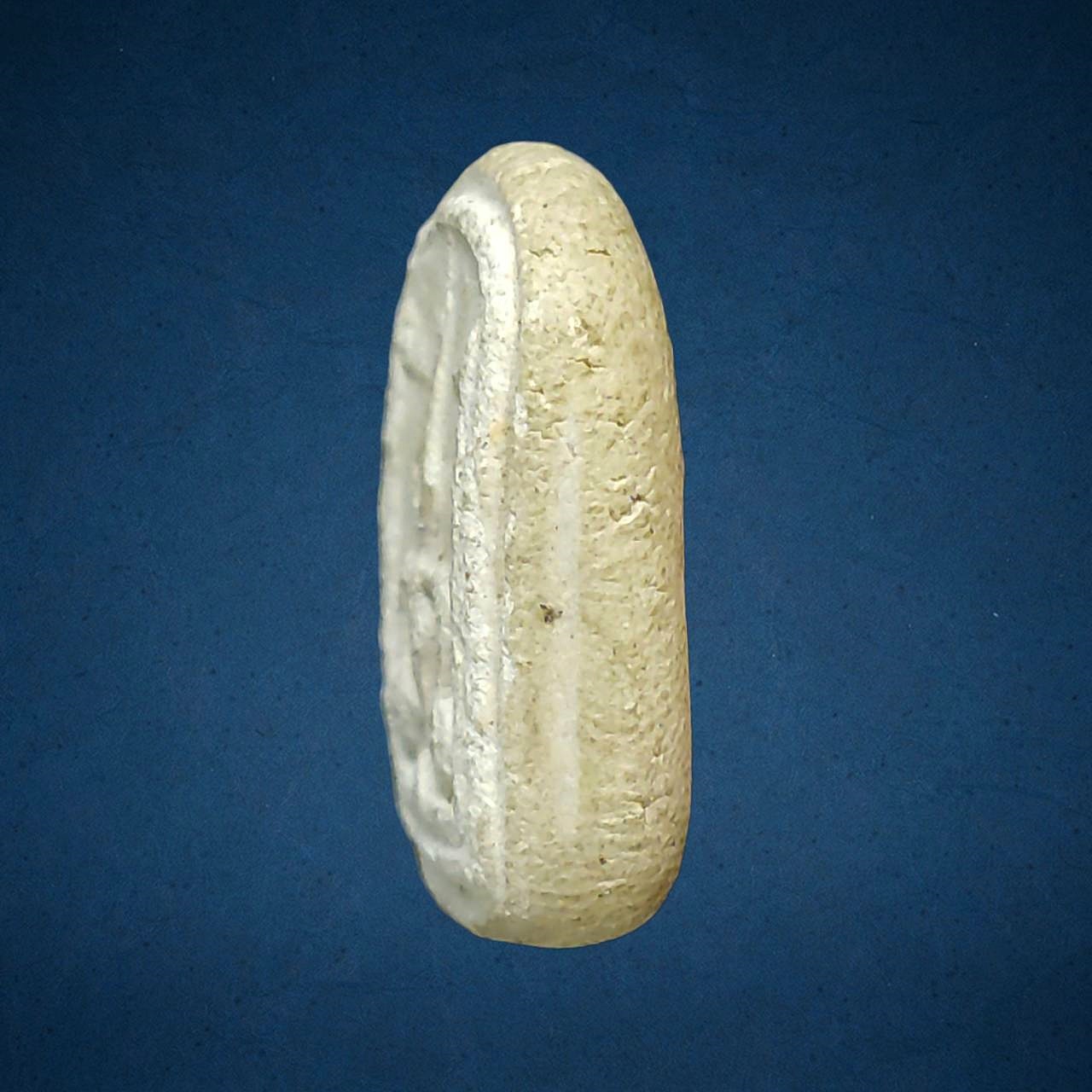 พระผงพิมพ์เล็บมือ หลวงพ่อลาภ วัดฤทธิ์ศิริราชเจริญธรรม จ.สุโขทัย