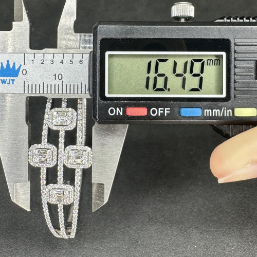 รหัส 63759 กำไล เพชร ฝังเพชร 255 เม็ด 1.86 กะรัต ทอง18K นน. 17.95 g