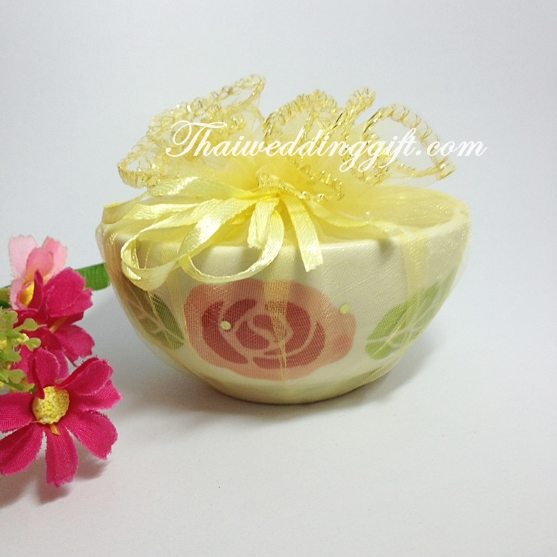 ถ้วยลายกุหลาบ 1.5*3 นิ้ว แพ็คถุงทอง พร้อมป้ายชื่อ