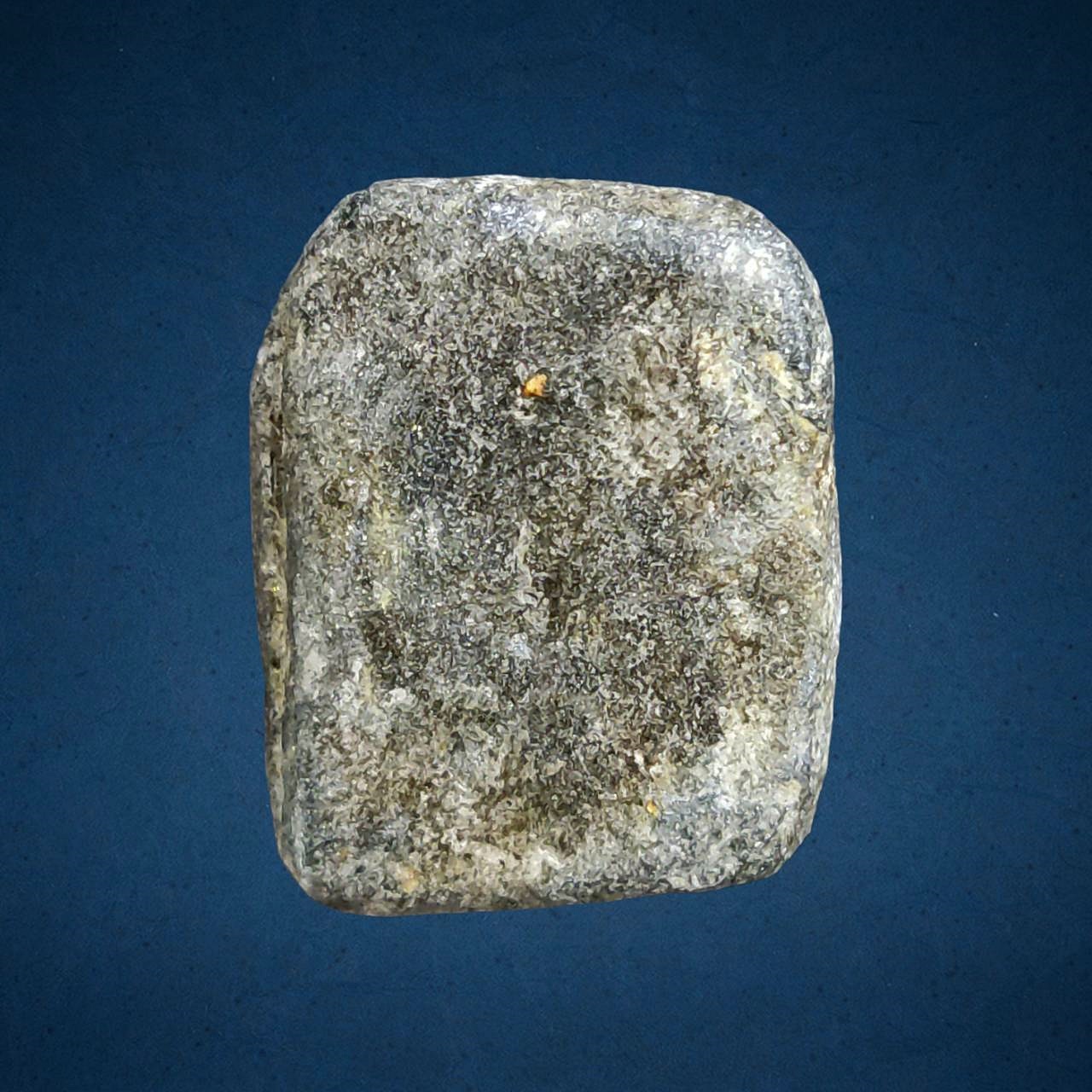 หลวงพ่อปาน วัดบางนมโค ปี พิมพ์ทรงไก่หางพวง เนื้อดิน จ.อยุธยา ปี 2460-2480