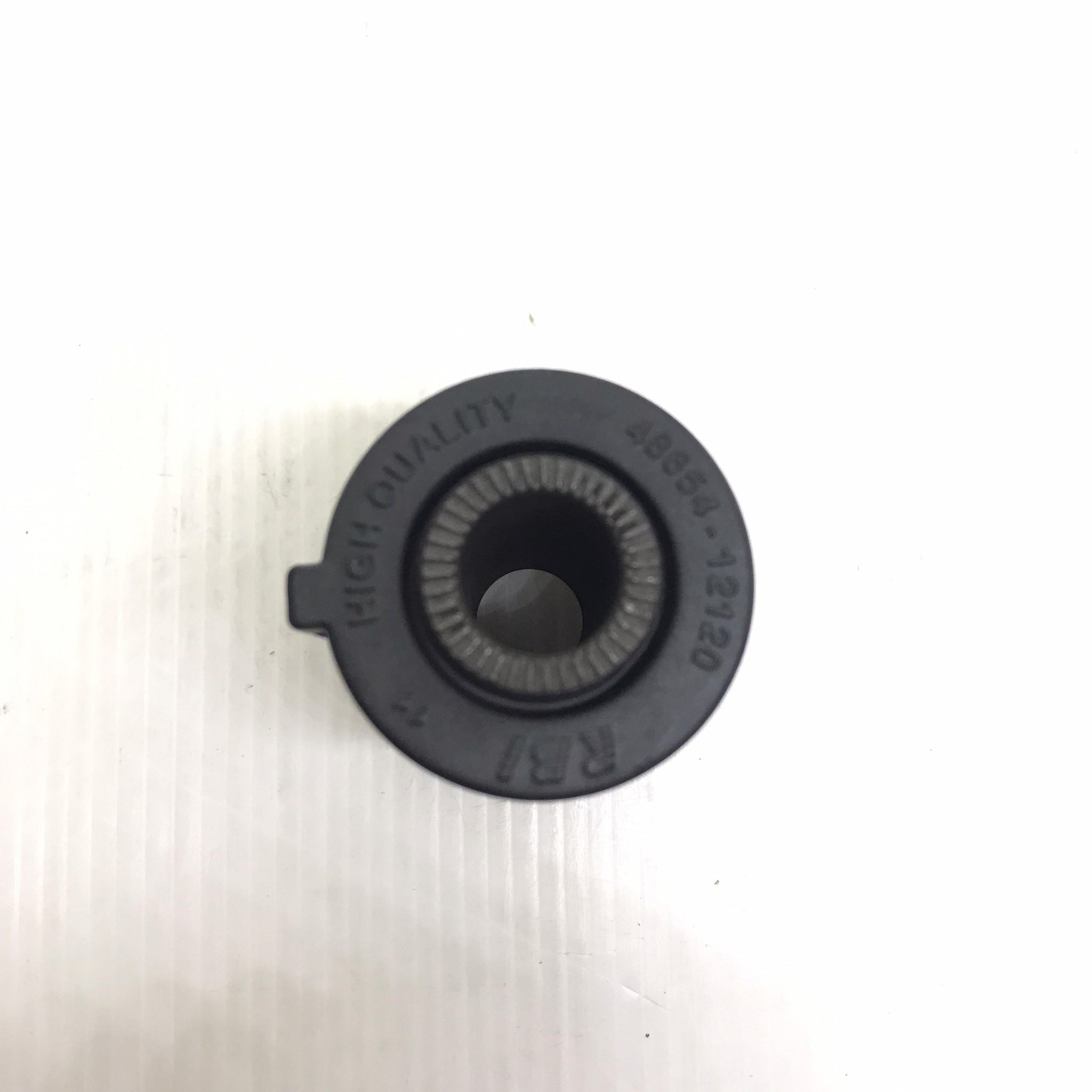 (1ตัว) บู๊ชปีกนก TOYOTA ตัวล่าง ตัวเล็ก ALTIS / ZZE121 / ZZE122 / ZZE142 ตัว ล่าง โตโยต้า อัลติส / LOWER / SMALL ARM BUSHING ยี่ห้อ RBI เบอร์ 48654-012120 / T24ZE121S