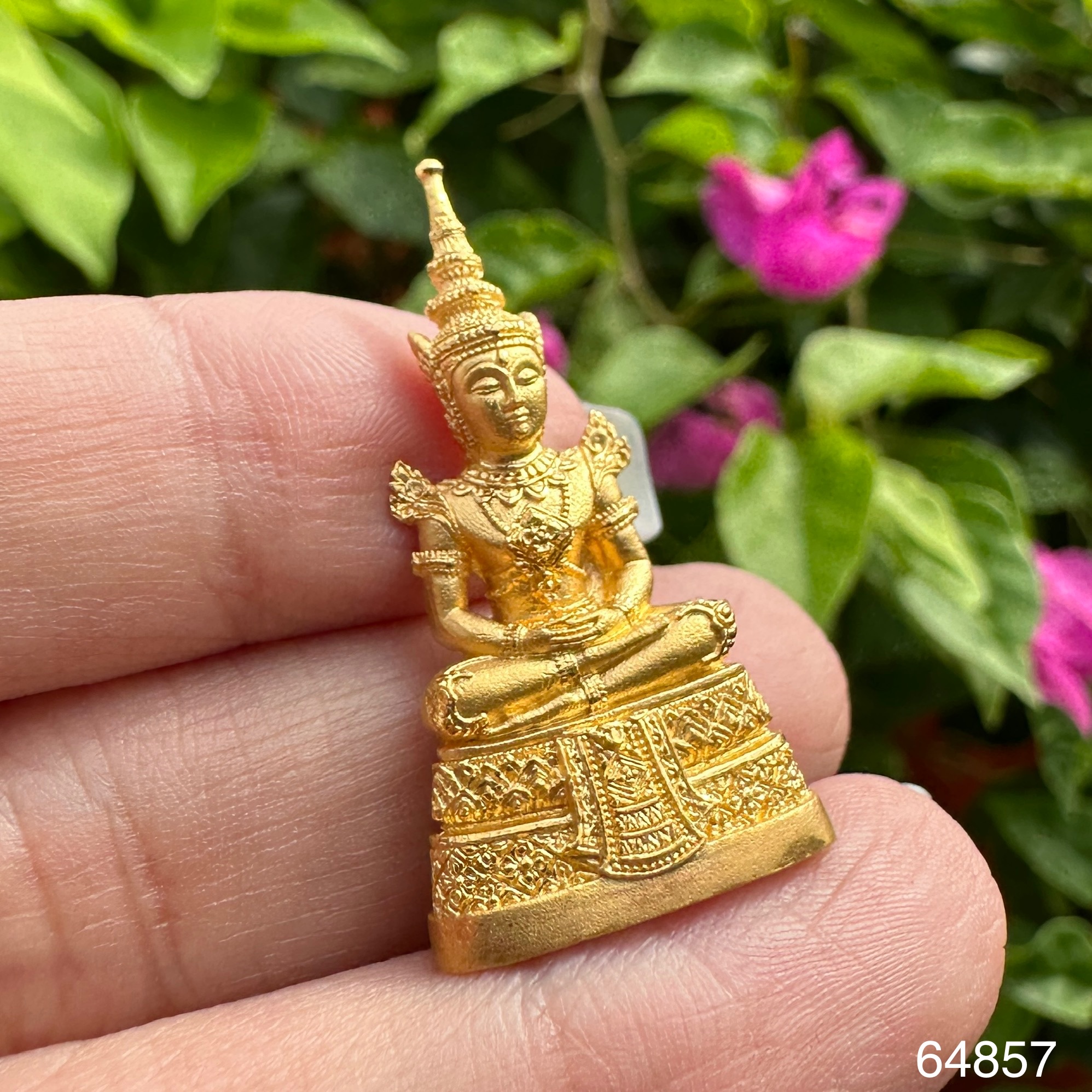 รหัส 64857 พระแก้วมรกต เนื้อทองคำ ครบ 64 ปี กรมสรรพสามิต ปี 2539 ตอกโค้ด นน. 18.00 g