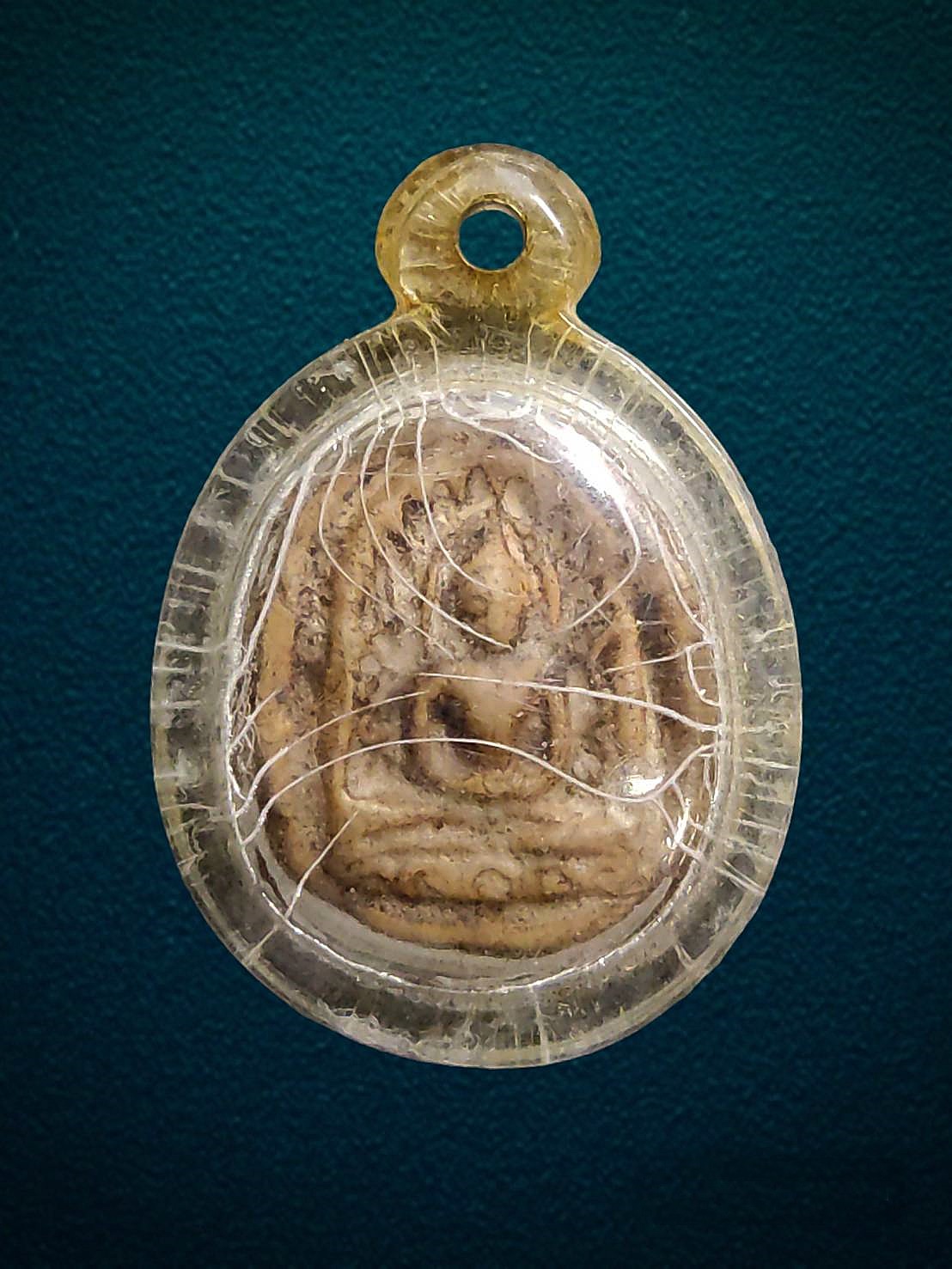 พระกำแพงซุ้มกอ พิมพ์ขนมเปี๊ย วัดพิกุล กำแพงเพชร