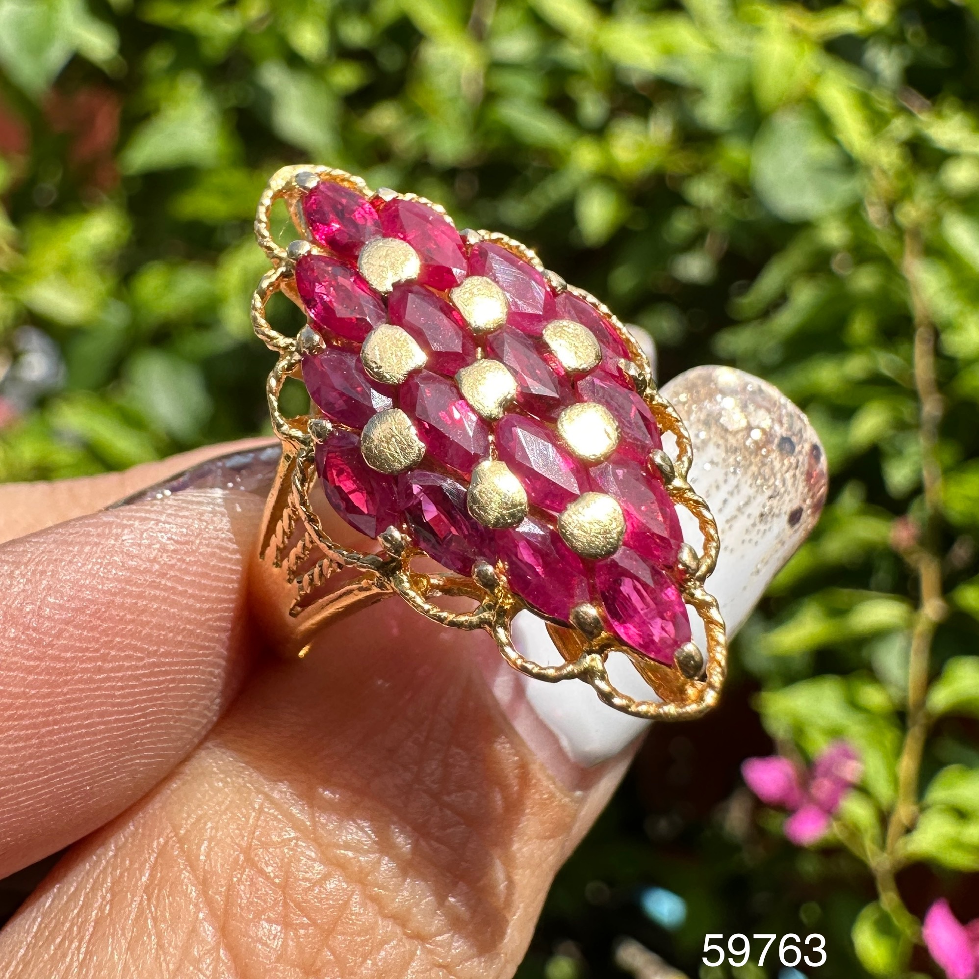 รหัส 59763 แหวน ทับทิม เจียร กระจุก ทรงมาคีย์ ทอง90 งานสวยมาก นน. 6.26 g