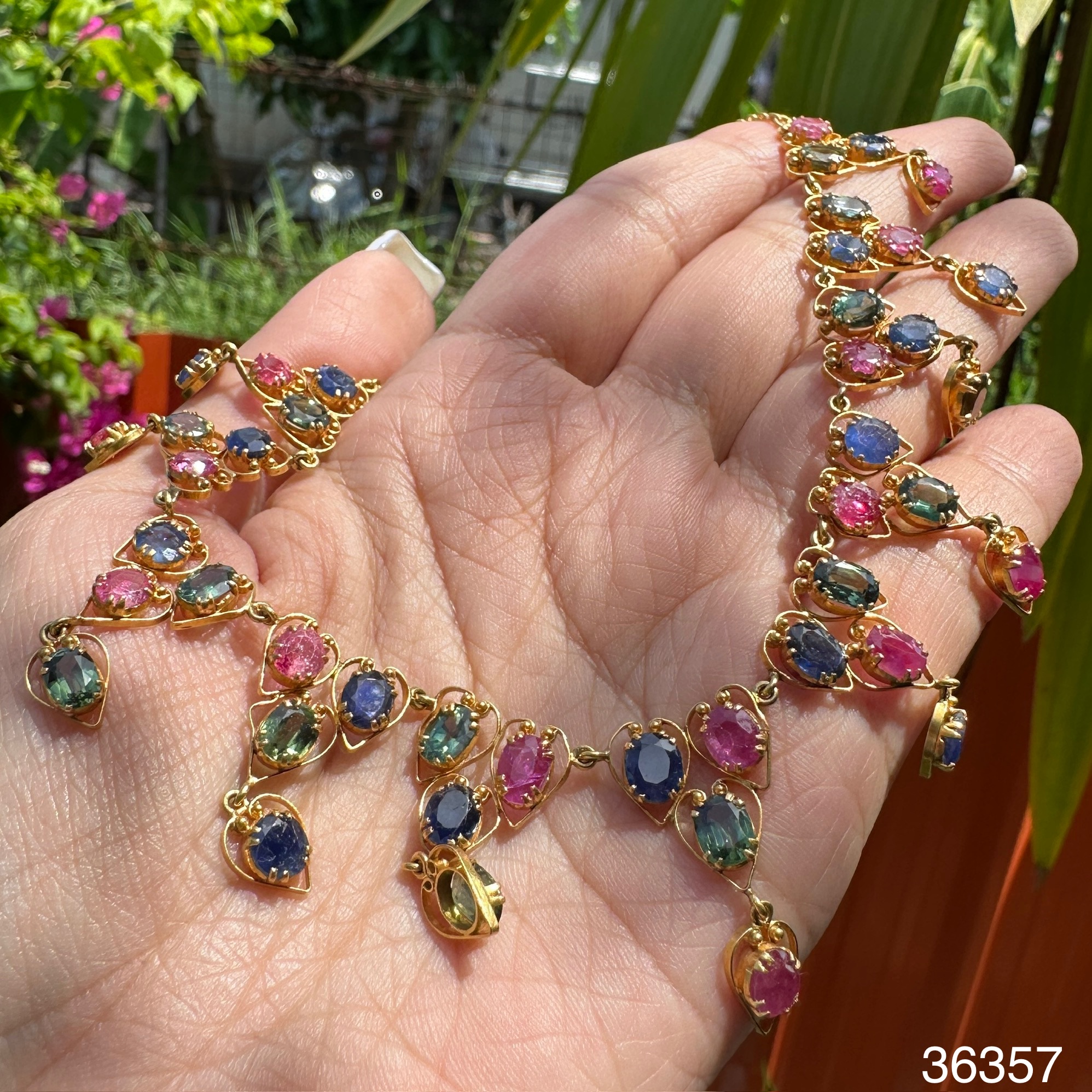 รหัส 36357 สร้อยคอ พลอยหลายสี ทับทิม ไพลิน เขียวส่อง หยดน้ำ หัวใจ ระย้า ตุ้งติ้ง ทอง18k งานสวยมาก นน. 25.68 g
