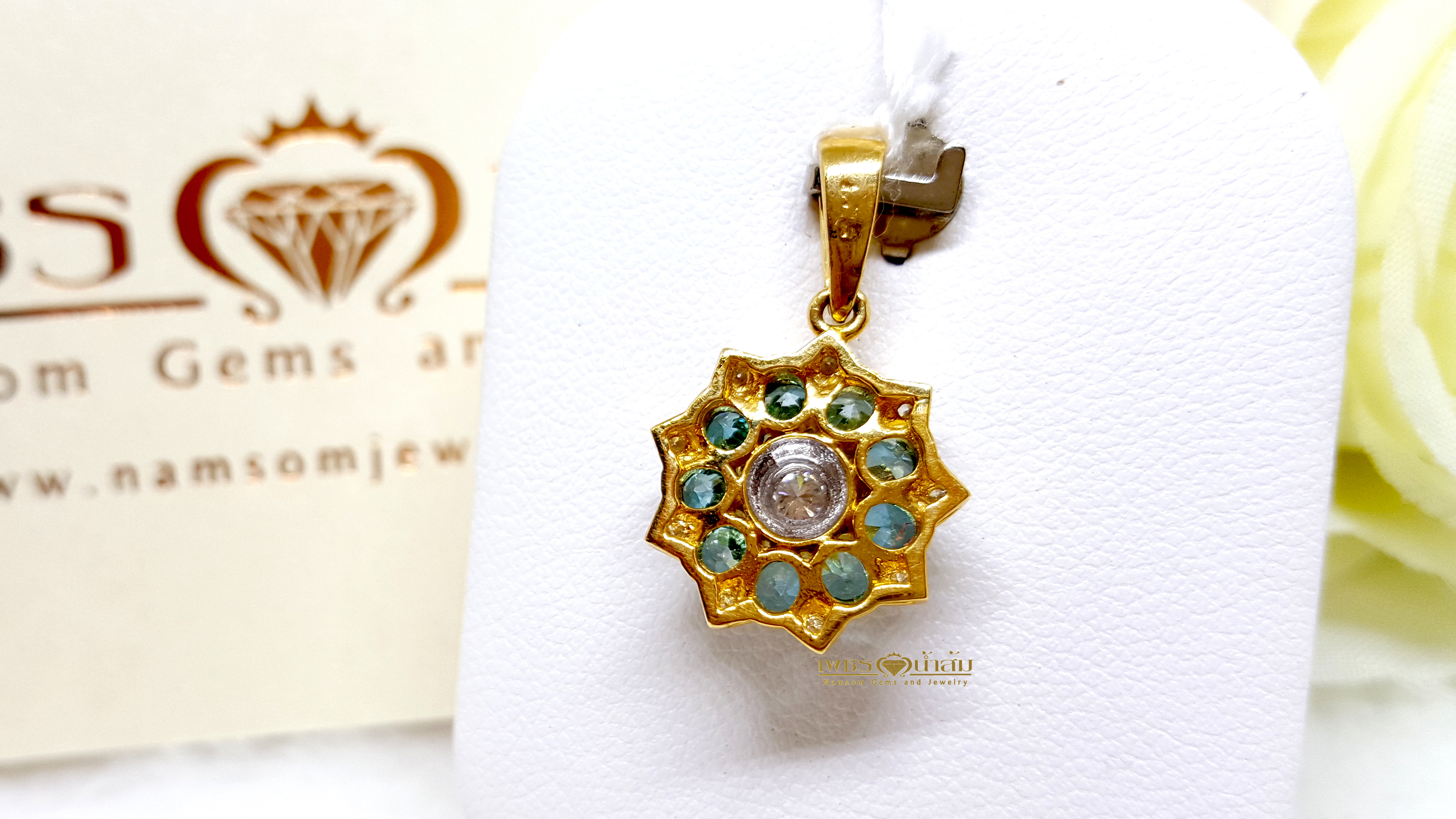 จี้พลอยเพทาย Blue Zircon สีสวยน้ำงาม งานคลาสสิก ทรงไทย