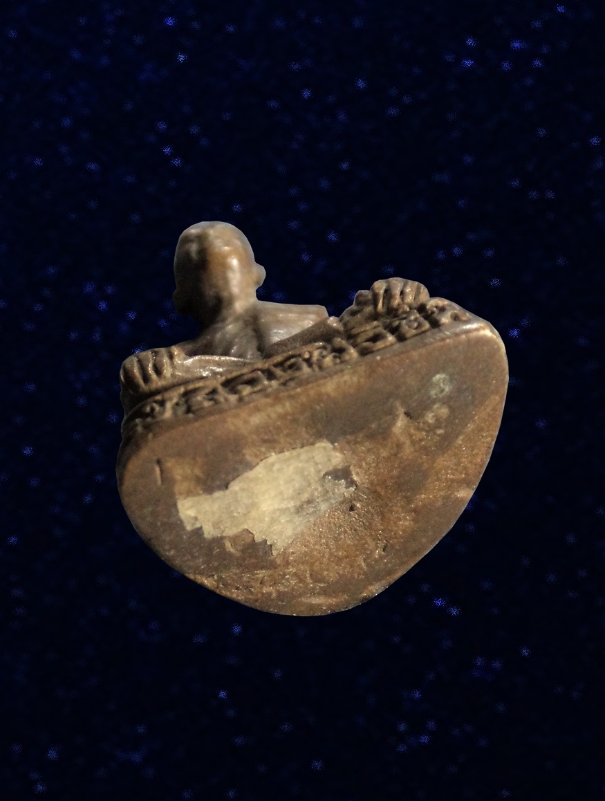 รูปหล่อ หลวงพ่อชื่น วัดคุ้งท่าเลา ลพบุรี