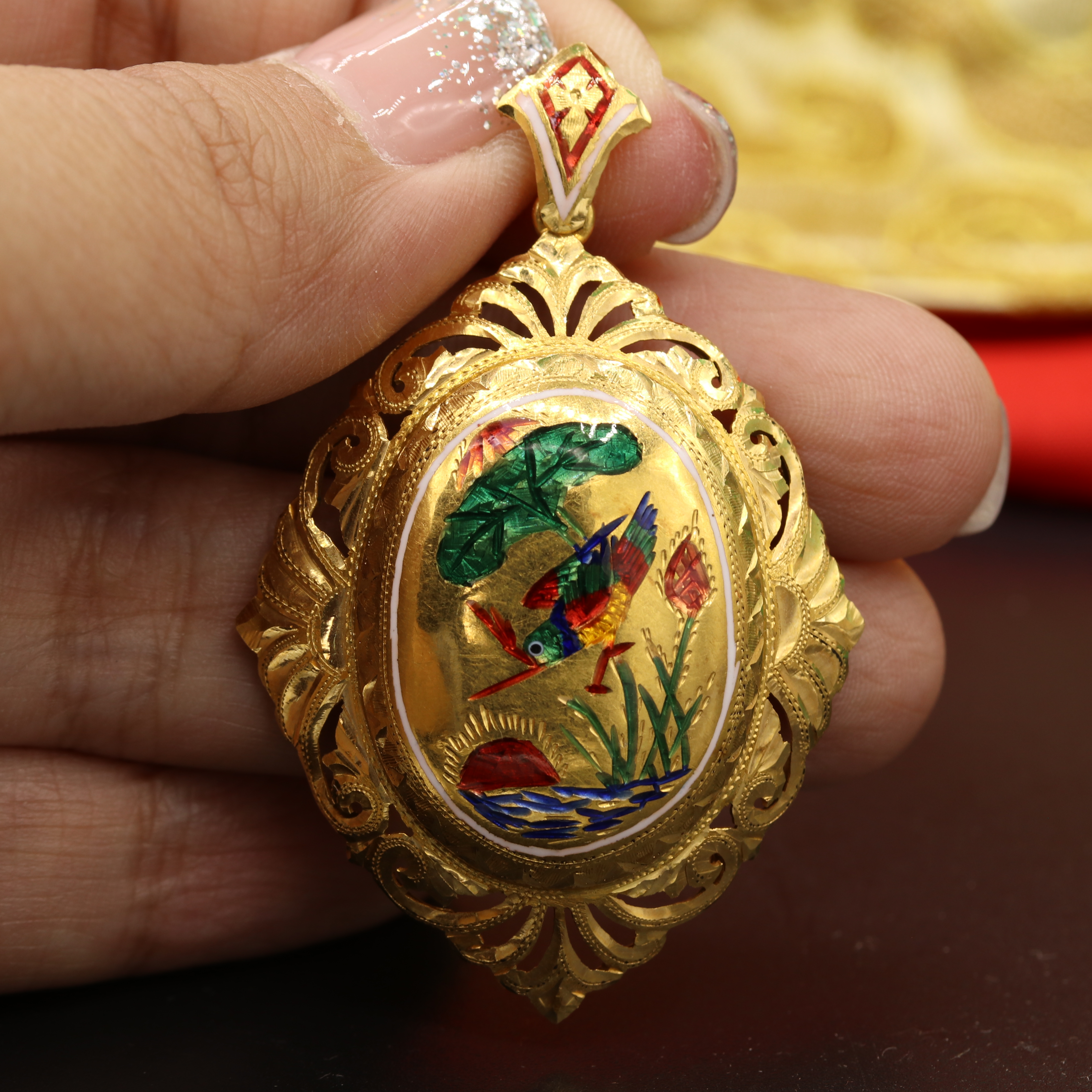 รหัส 56169 จี้ ทองลงยา ฉลลุาย นกแก้ว ทอง90 งานเก่า หลุดจำนำ สวยมาก นน. 7.12 g