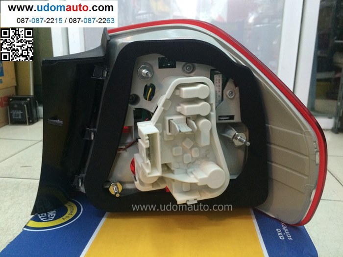 ไฟท้าย(ดวงนอก) BMW E90 Pre-LCi