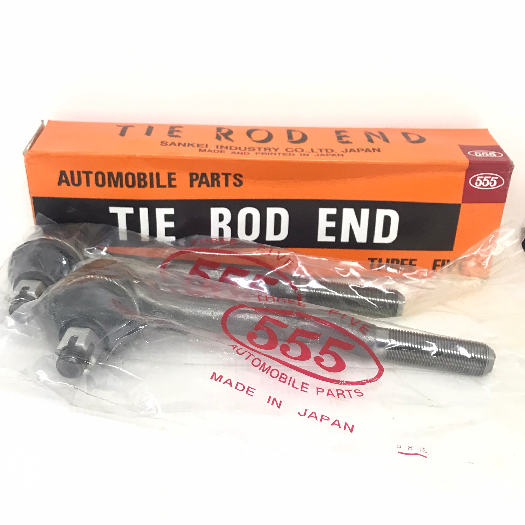 ลูกหมากคันชักยาว TOYOTA TIGER 4WD ตัวแรก ปี 1998-2001 โตโยต้า ไทเกอร์ ยกสูง / เบอร์ SE-2852 / ยี่ห้อ 555 / Three Five (TIE ROD END) 1 คู่ (JAPAN)