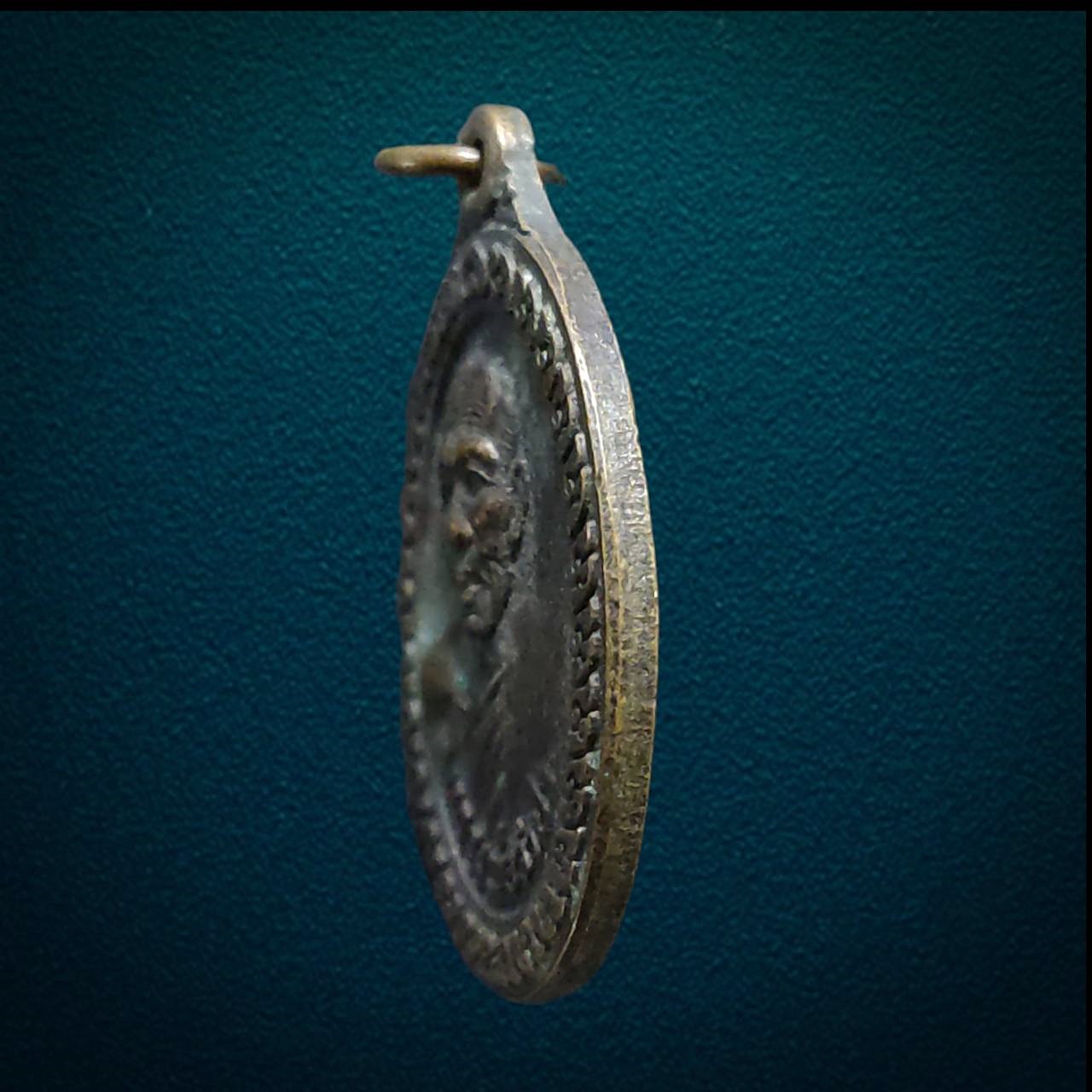 เหรียญหลวงพ่อครูบาจำปา สีลวนฺโต วัดสะอาดชัยศรี(แม่ข้อน) เชียงใหม่ ปี2543