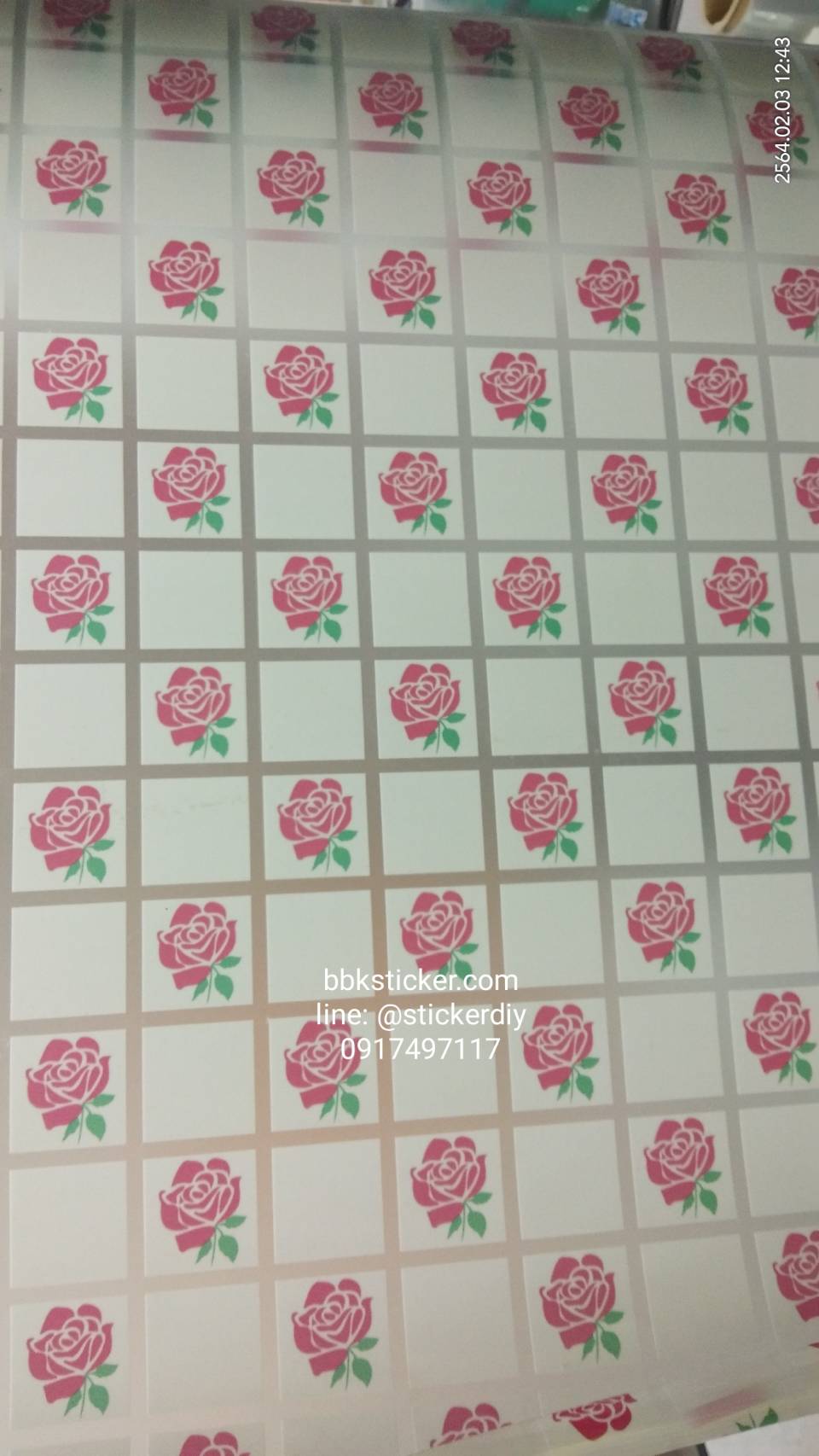 สติ๊กเกอร์ฝ้าติดกระจก แบบมีกาวในตัว Flower GS1019 (หน้ากว้าง 92cm) เมตรละ 95 บาท