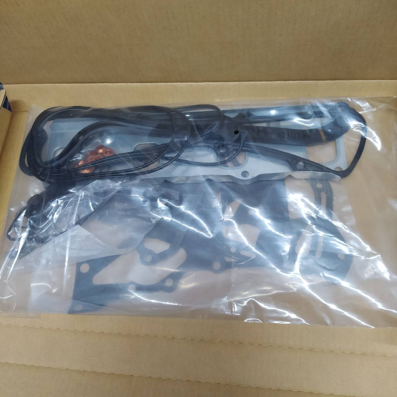 ประเก็นชุดใหญ่ ISUZU TFR 2500 / 4JA1 อีซูซุ ทีเอฟอาร์ ( ชุดใหญ่ X ไม่มีประเก็นฝาสูบและซีล X ) 8-94335-833-0 ยี่ห้อ ERISTIC (Head gasket set)