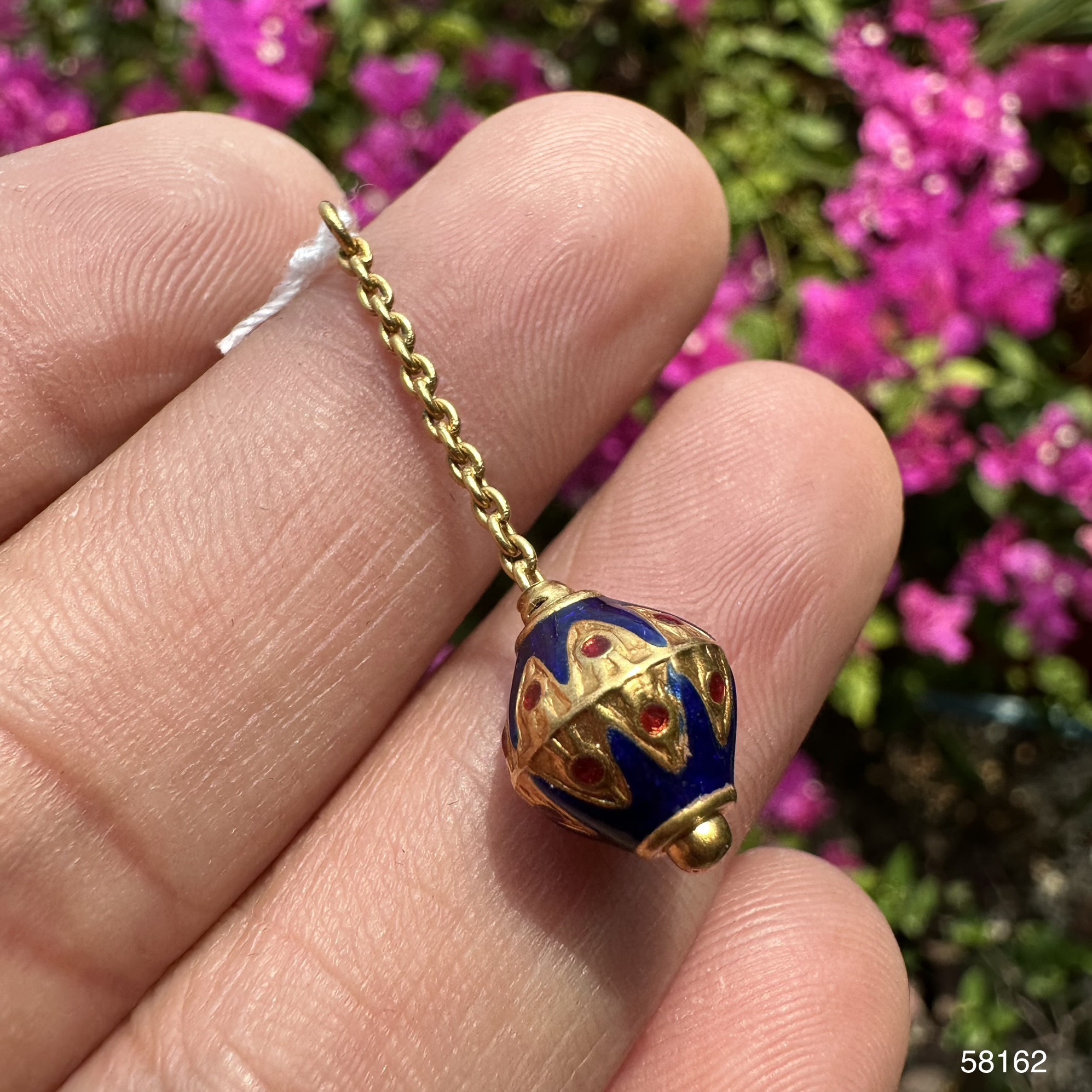 รหัส 58162 จี้ เม็ดทองลงยา ตุ้งติ้ง ทอง90 งานเก่า หลุดจำนำ สวยมาก นน. 1.80 g