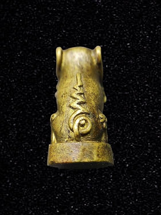 เสือเมตตามหาโชค ครูบาอริยชาติ วัดแสงแก้วโพธิญาณ จ.เชียงราย เนื้อทองเหลือง