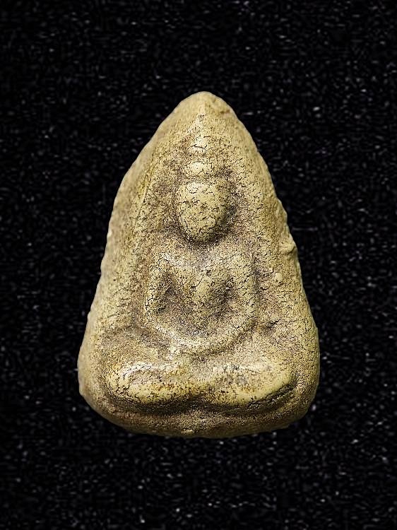 พระผงกลีบบัวหลังยันต์ เจ้าคุณสุนทรสมาจาร(พรหม) วัดกัลยาฯ กทม. ปี 2478