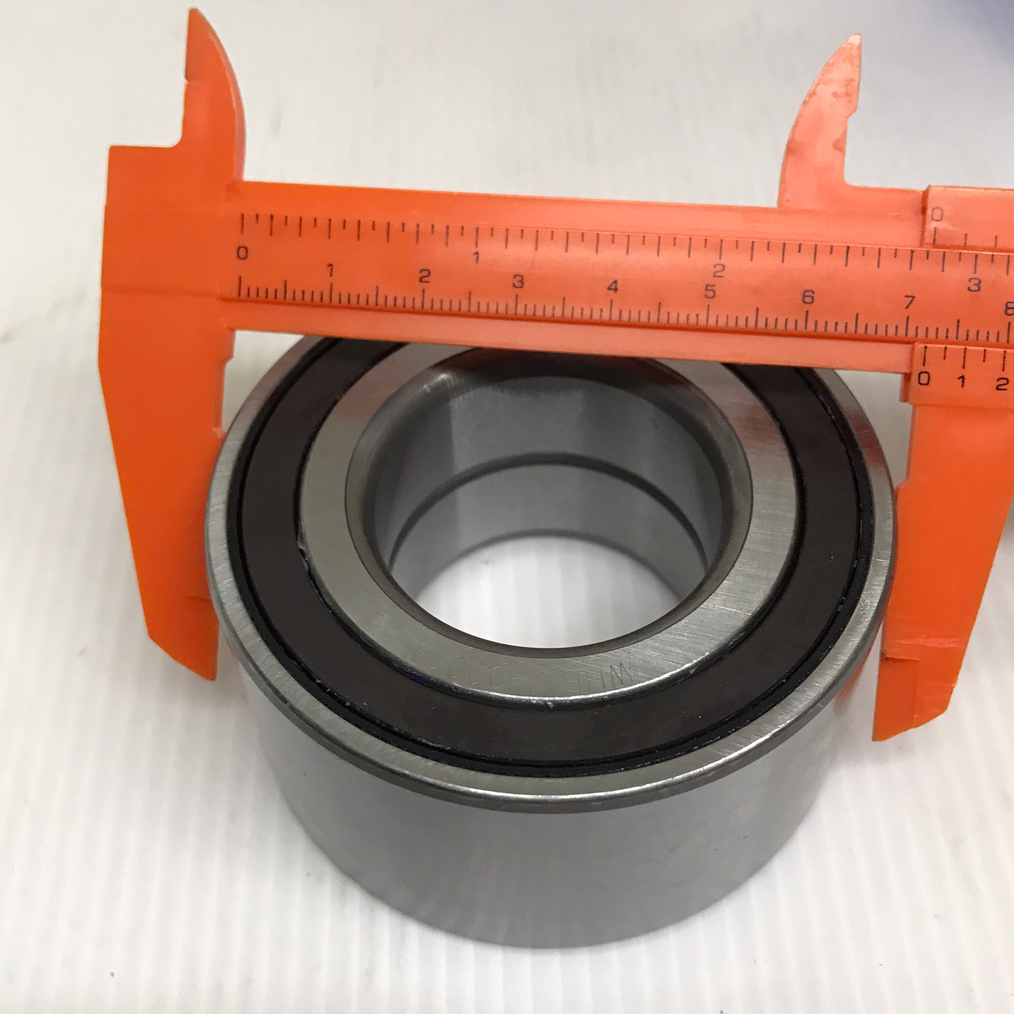 ลูกปืนล้อหน้า NISSAN March / Almara ปี 2012-2018 / NOTE, CUTE ปี 2017-On นิสสัน มาร์ช อเมร่า โน้ท คิวต์ / ขนาด 37x72x37 เบอร์ WHBN-0001A / ยี่ห้อ AISIN (wheel bearing front)