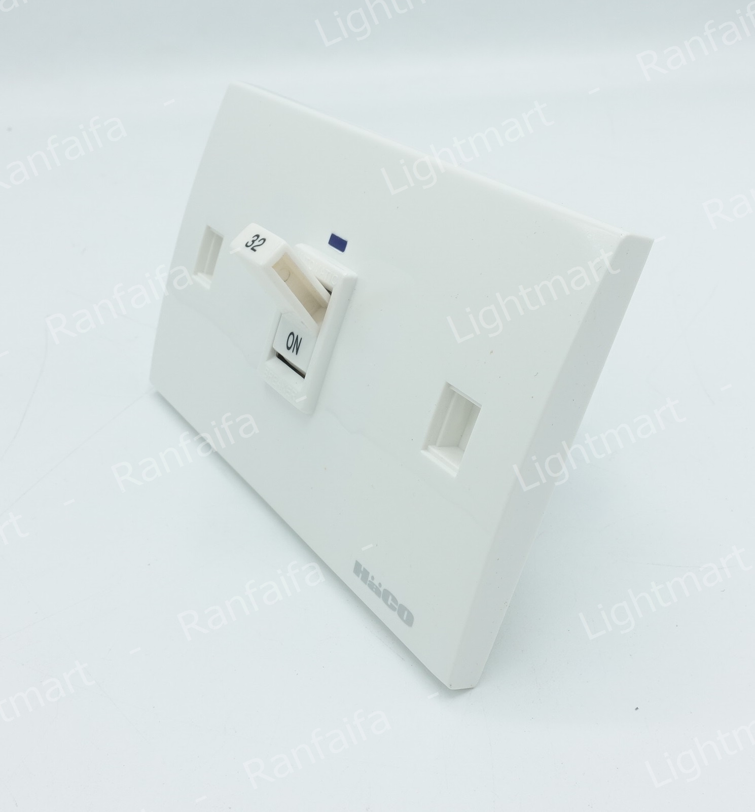 เซฟตี้เบรกเกอร์ (ฝัง) 2P 16-32A HACO (มีไฟ)