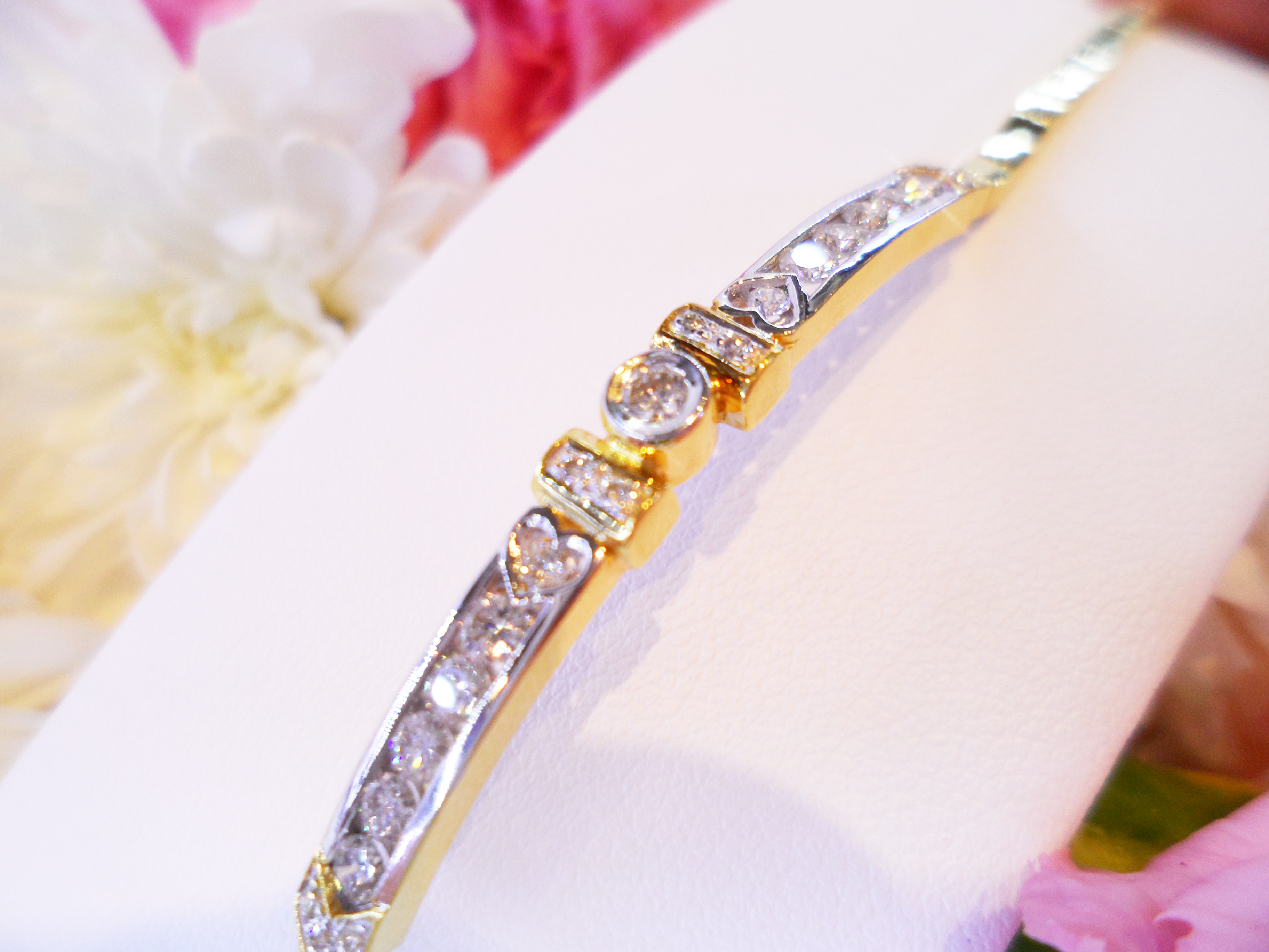 สร้อยข้อมือเพชรแท้ น้ำ98 ทองแท้ 22K ทั้งตัวเรือน ดีไซน์คลาสสิค สวยหรู ไม่เหมือนใคร