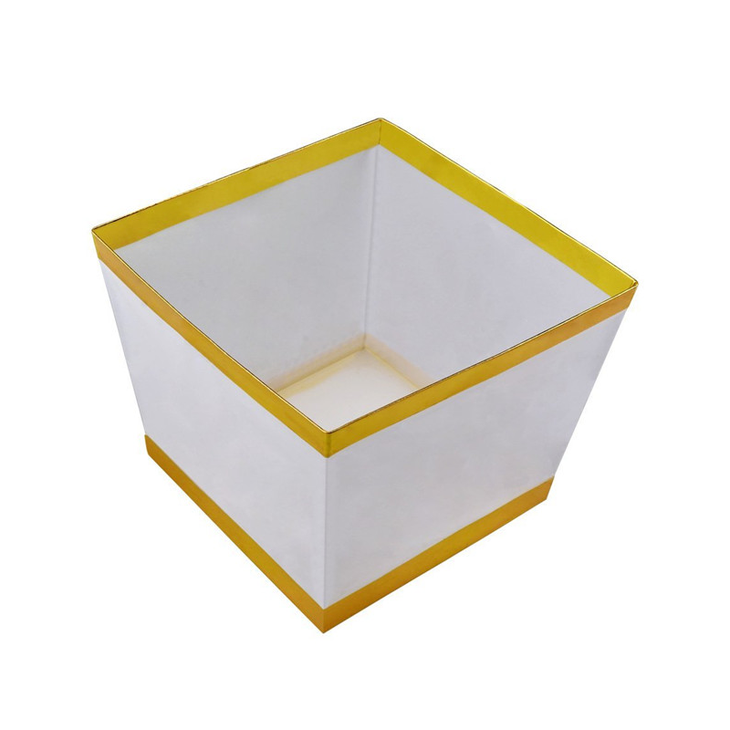โคมลอยน้ำ กระทง 15x15x15 cm. แถมฟรี! เทียนหอม