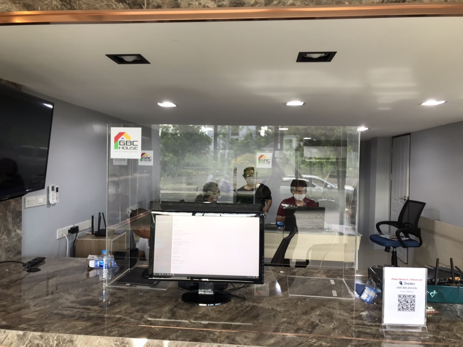 Acrylic Partition034