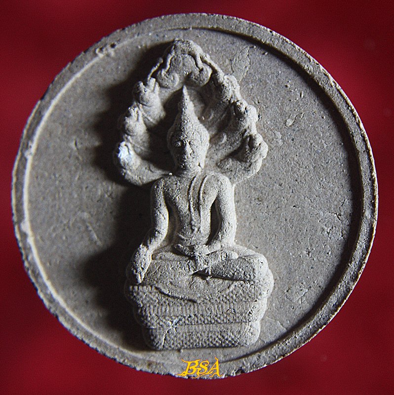 พระผงหลวงปู่โลกอุดร วัดคลองช่องแค นครสวรรค์