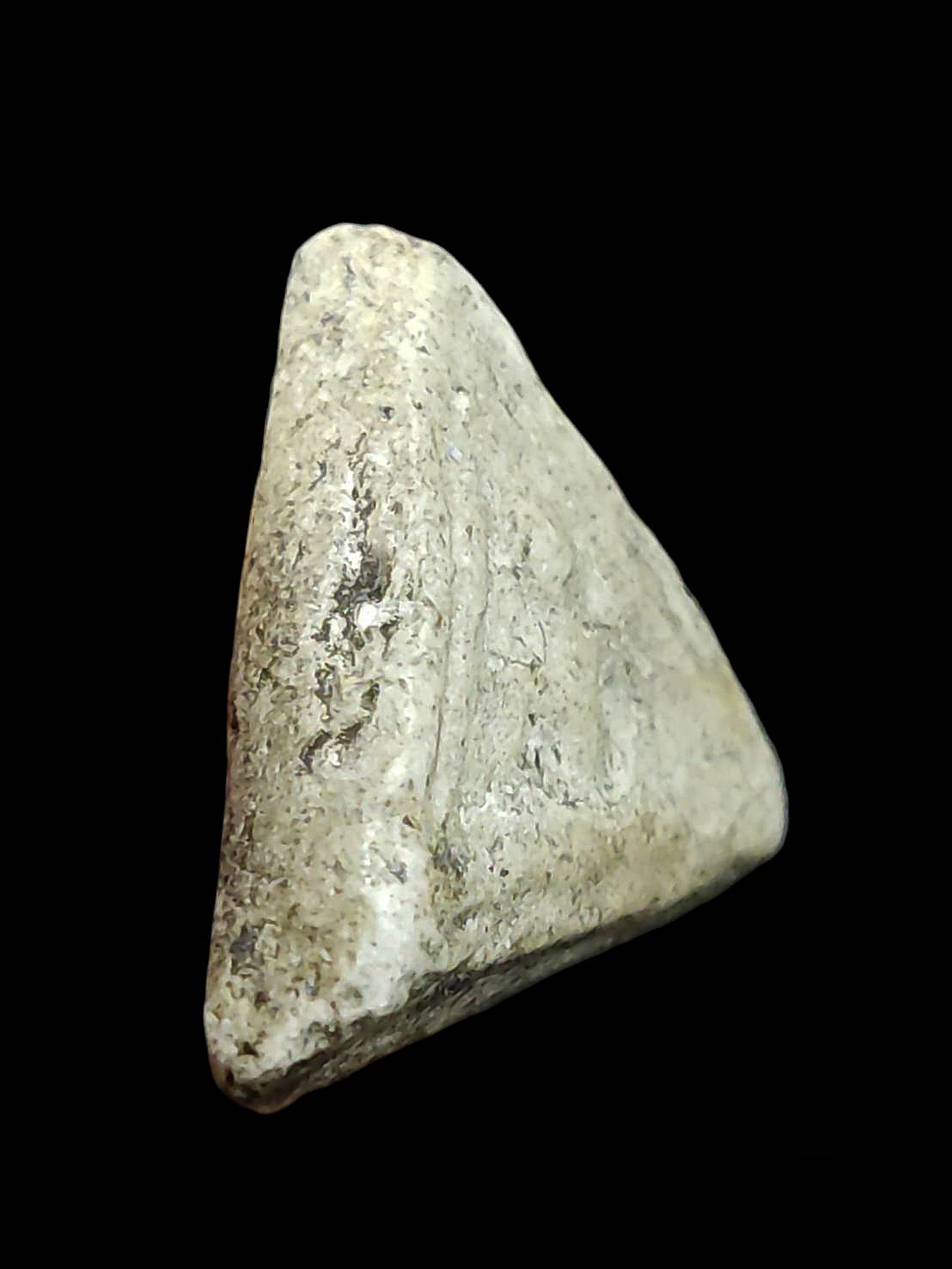 พระสมเด็จ พิมพ์สามเหลี่ยมฐานหมอน หลวงปู่ลำภู วัดใหม่อมตรส บางขุนพรหม ปี 2502